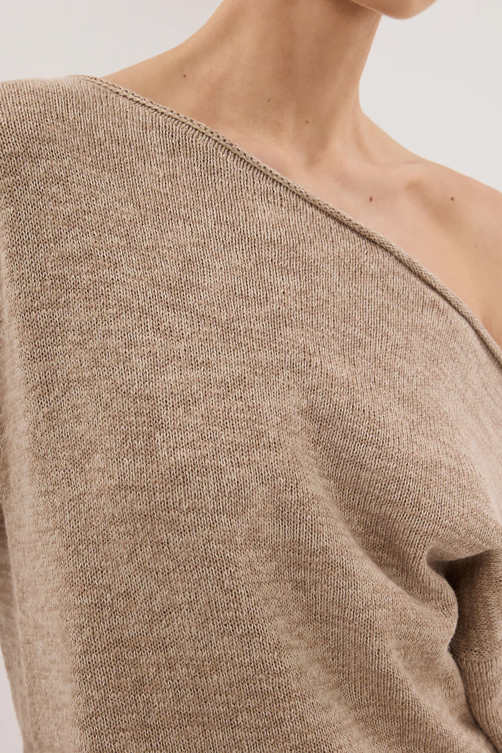 RICK NATURAL ASYM KNIT TOP - Gamepaces
