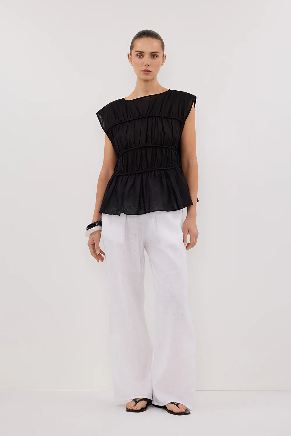 FLYNN BLACK LINEN TIERED TOP - Gamepaces
