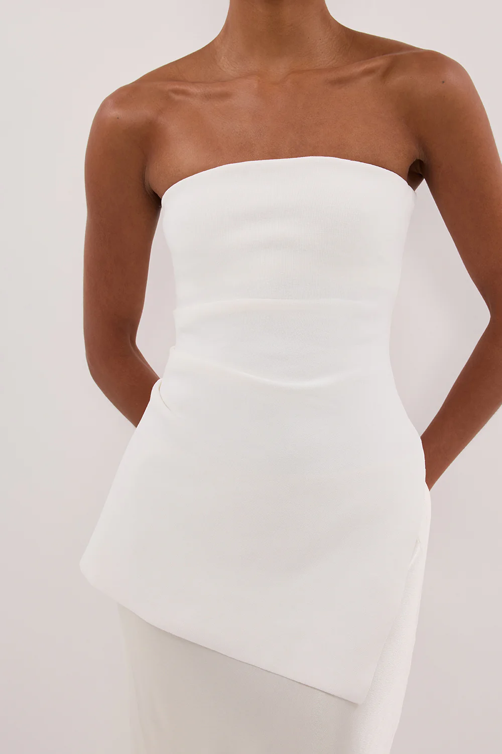 LUKE OFF WHITE LONGLINE BANDEAU TOP - Gamepaces