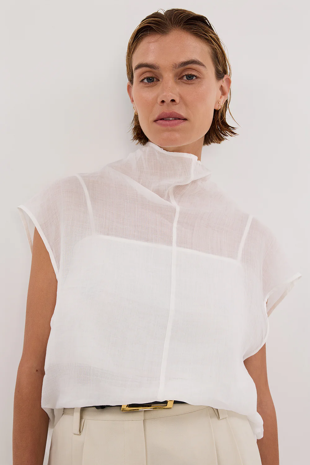 CARMEL WHITE RAMIE FUNNEL NECK TOP - Gamepaces
