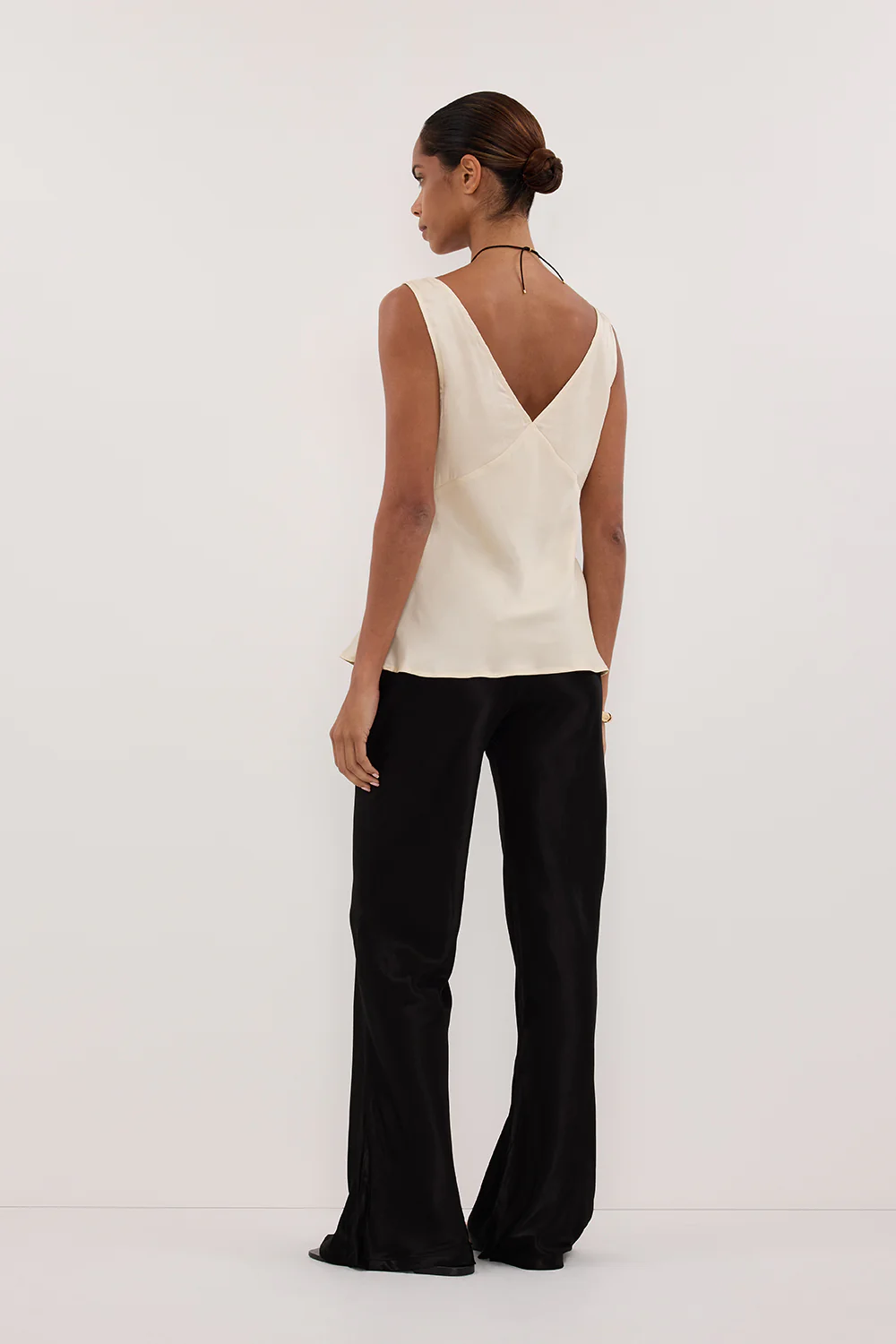 JORJA STRAW SLEEVELESS SILK TOP - Gamepaces