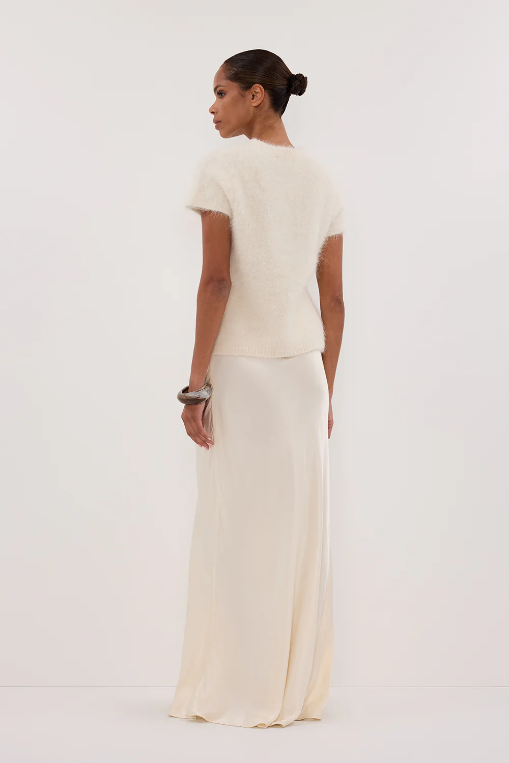 SALMA IVORY CAP SLEEVE KNIT TOP - Gamepaces