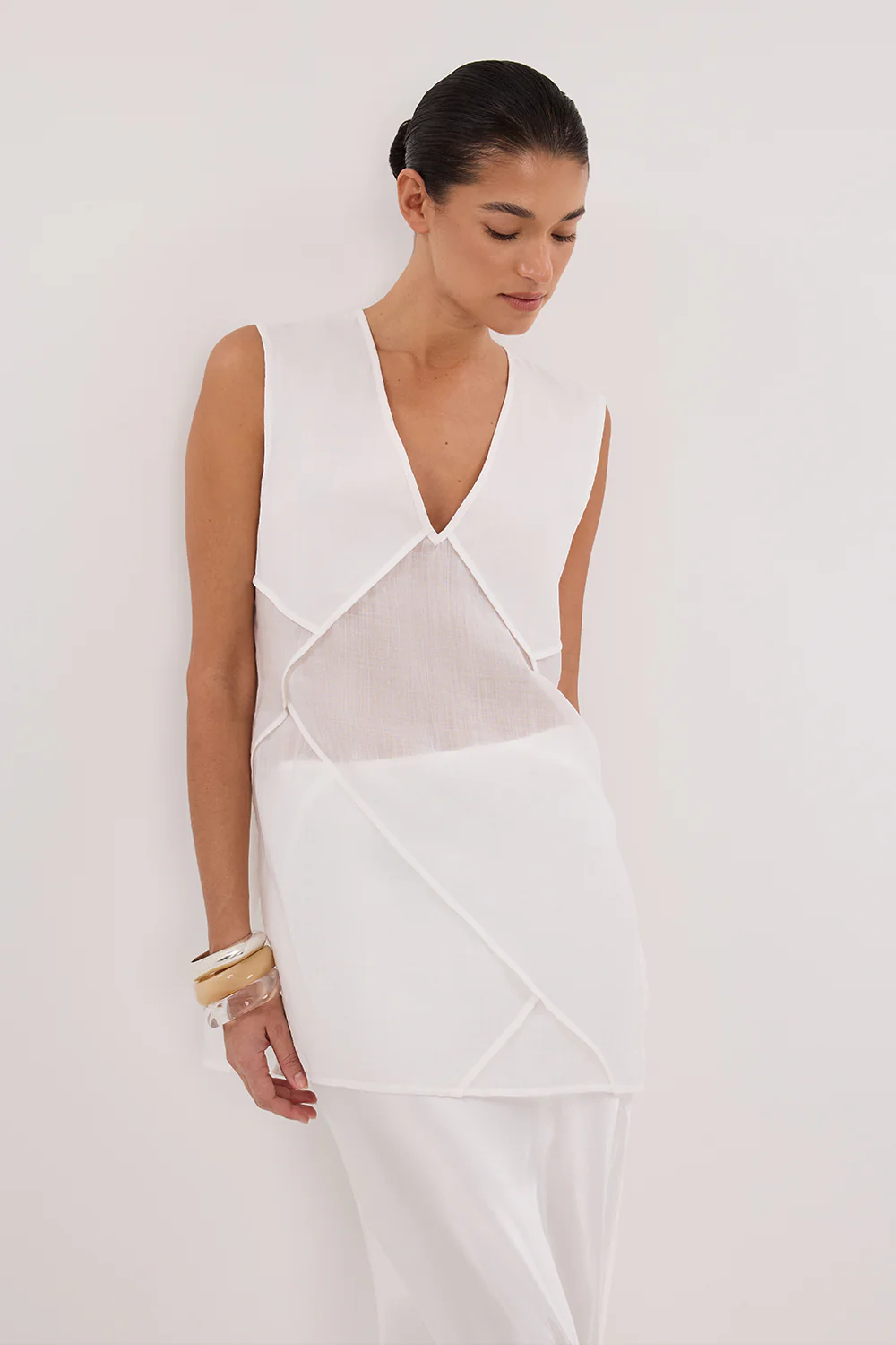 CARMEL WHITE RAMIE V NECK TOP - Gamepaces