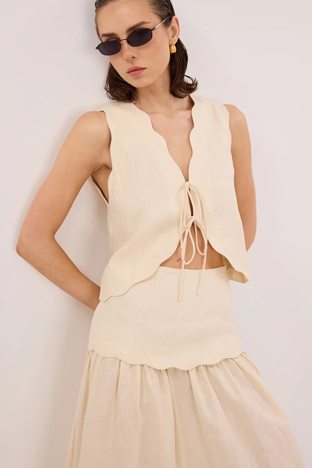 LELA SANDSTONE LINEN MIDI SKIRT - Gamepaces