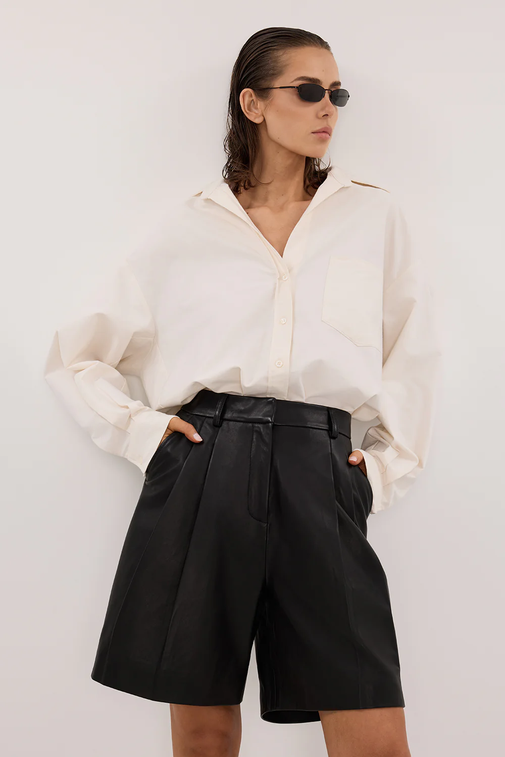 MAYFAIR BLACK LEATHER BERMUDA SHORT - Gamepaces