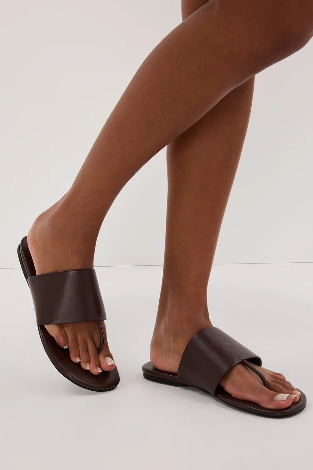 ALIAS MAE HEANIE CHOC THONG - Gamepaces