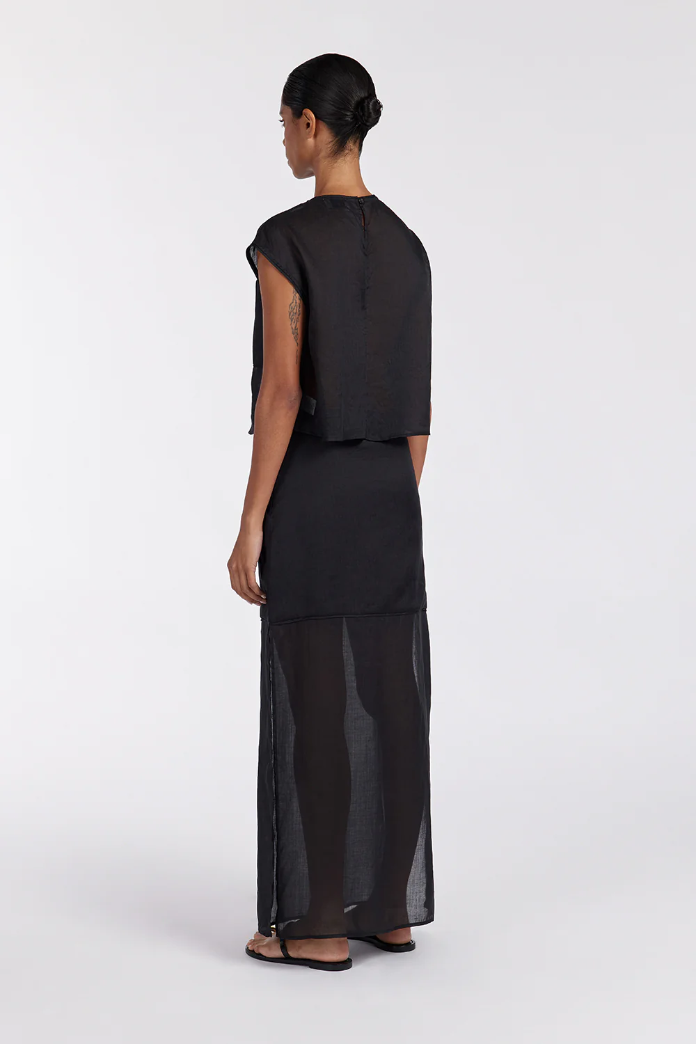 KAI BLACK RAMIE MIDI SKIRT - Gamepaces