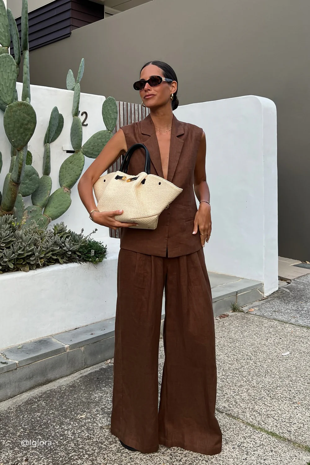 SELAH FONDANT LINEN SLEEVELESS VEST - Gamepaces