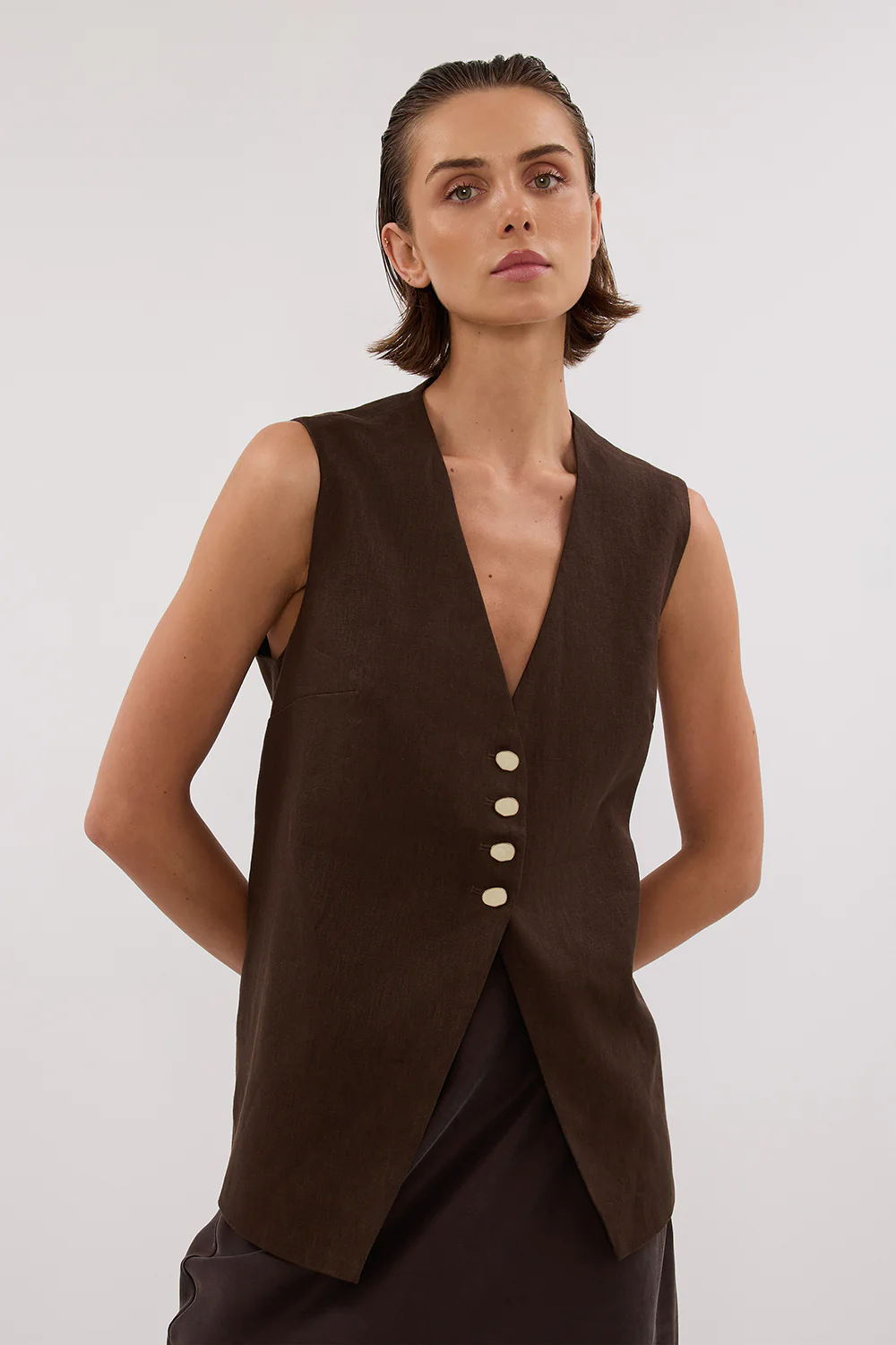 KNOX BITTER CHOC LINEN VEST - Gamepaces
