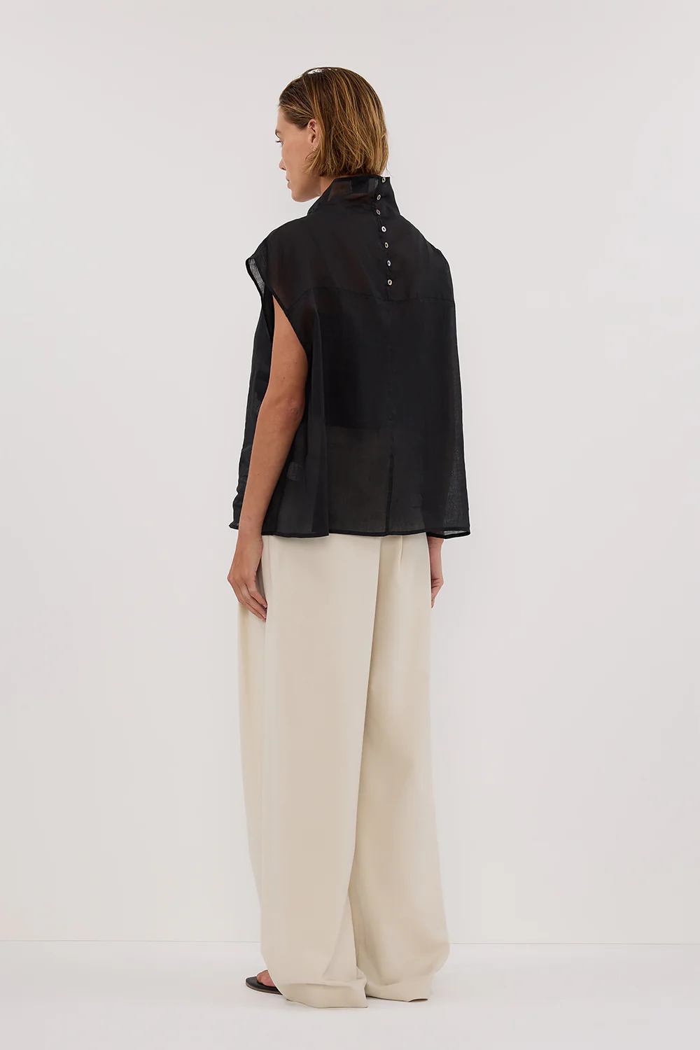 CARMEL BLACK RAMIE FUNNEL NECK TOP - Gamepaces