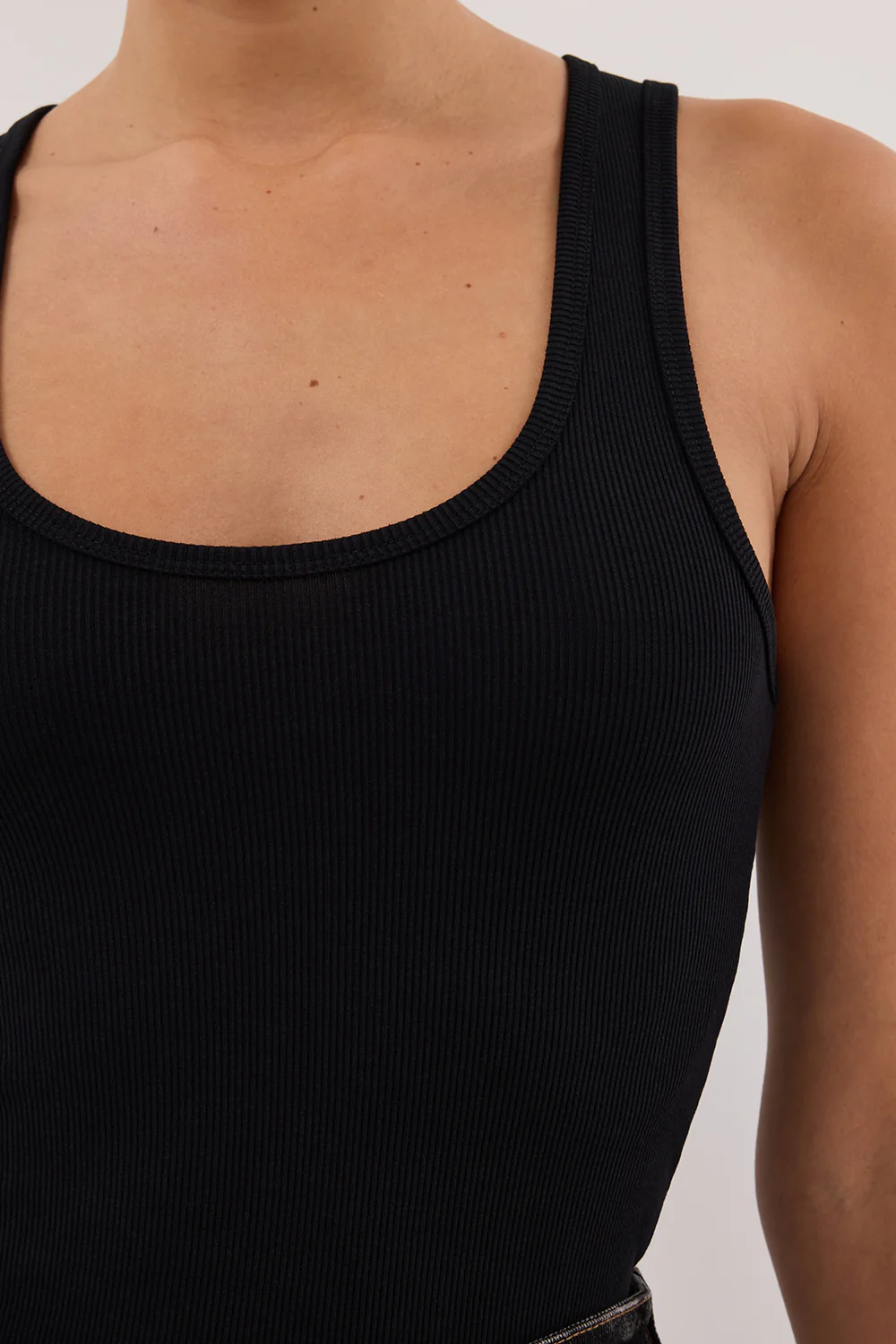 THEO 2.0 BLACK TANK - Gamepaces