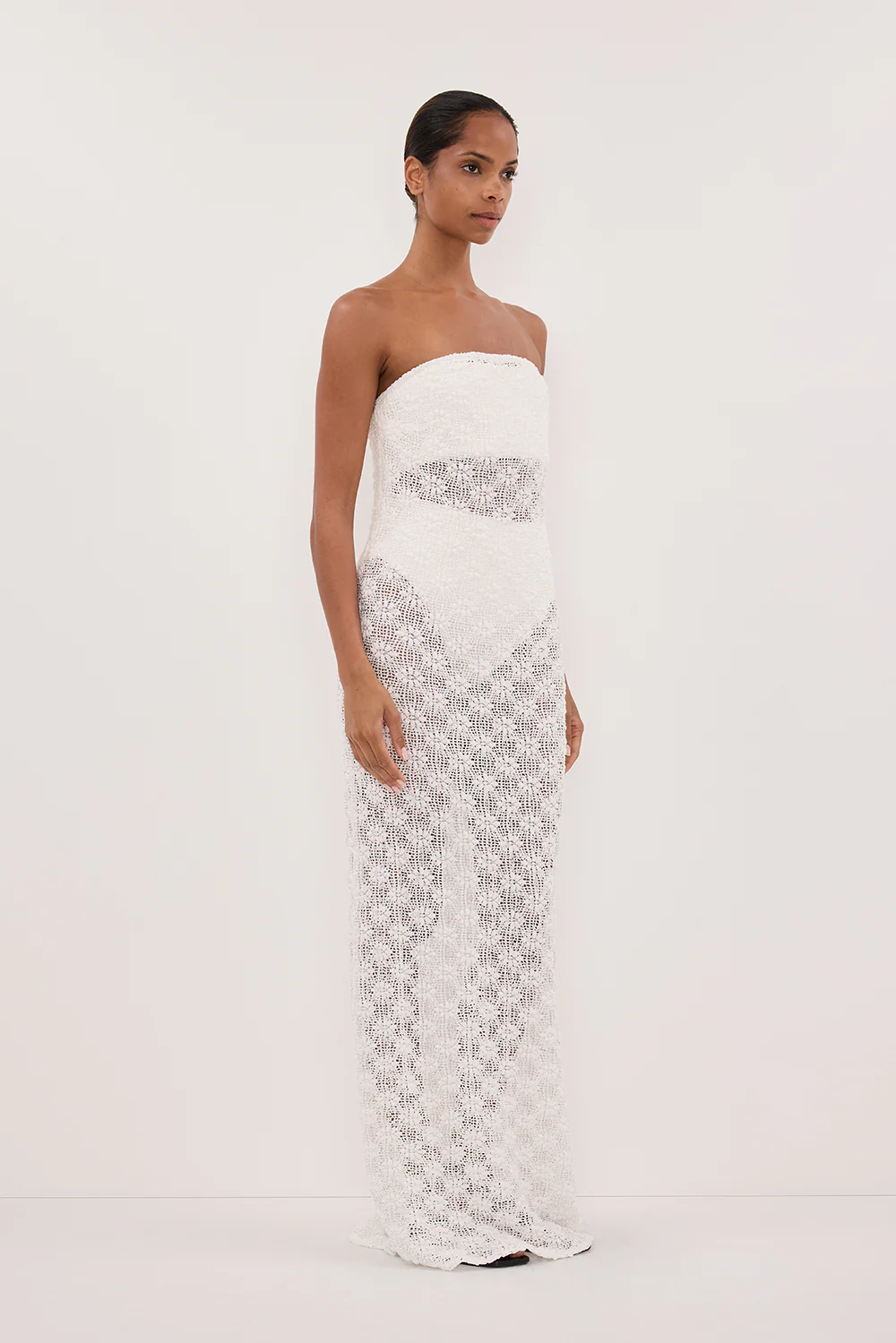 AGNES WHITE STRAPLESS CROCHET MAXI DRESS - Gamepaces