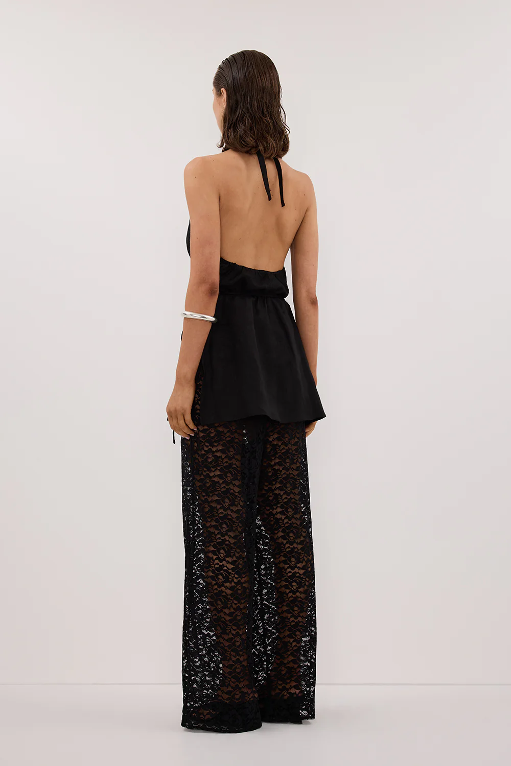 HAYLEE BLACK SLEEVELESS LINEN COWL TOP - Gamepaces