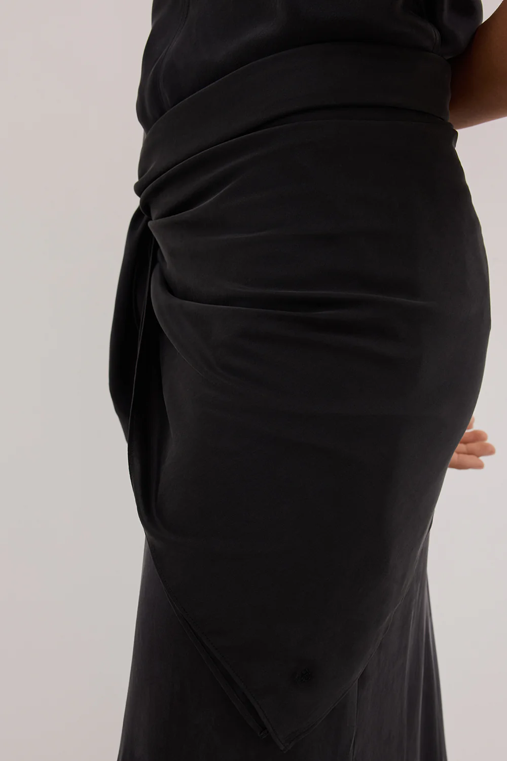 PERCY BLACK SILK SCARF TOP - Gamepaces