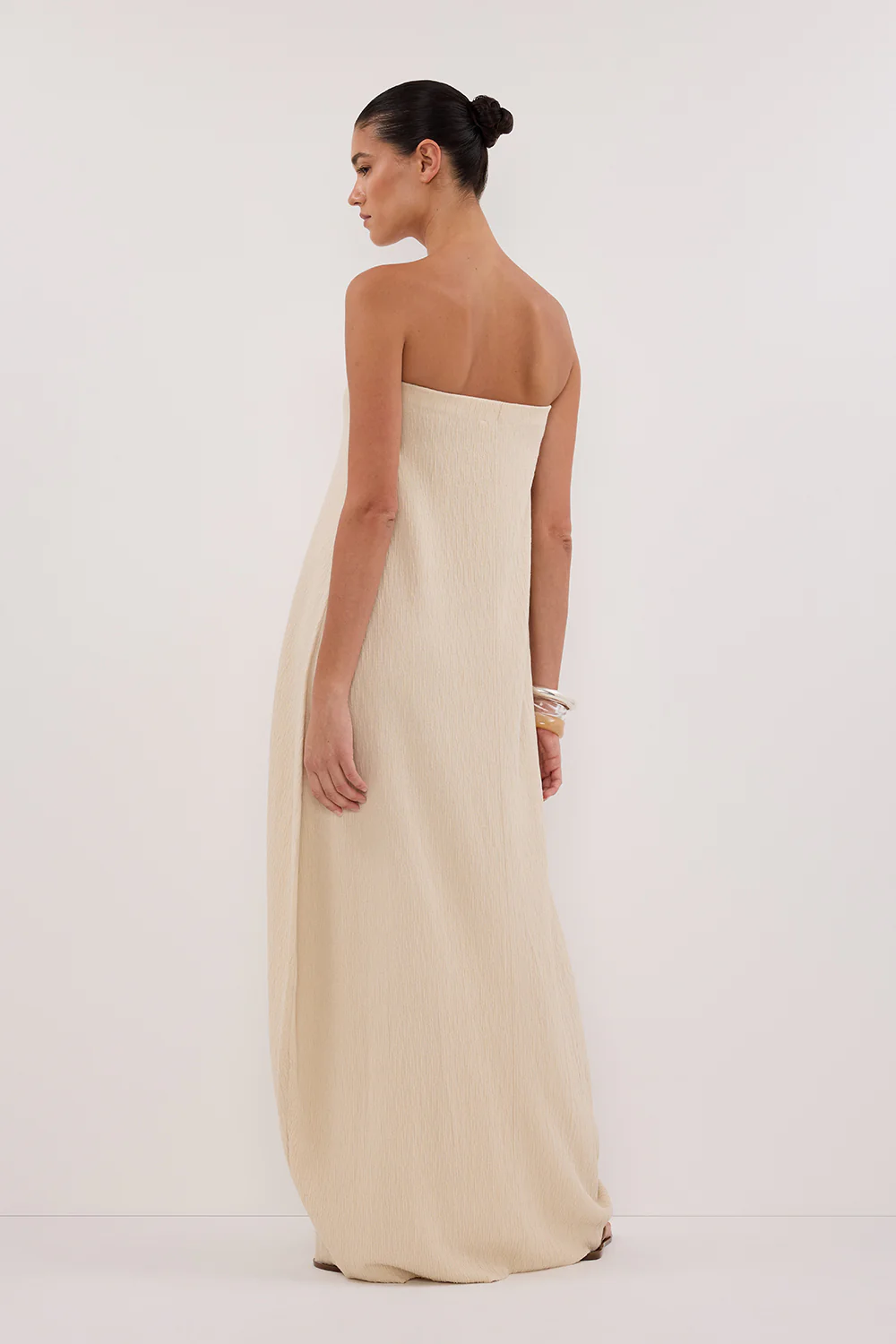 ALIAS NATURAL TEXTURED KNIT STRAPLESS MIDI DRESS - Gamepaces