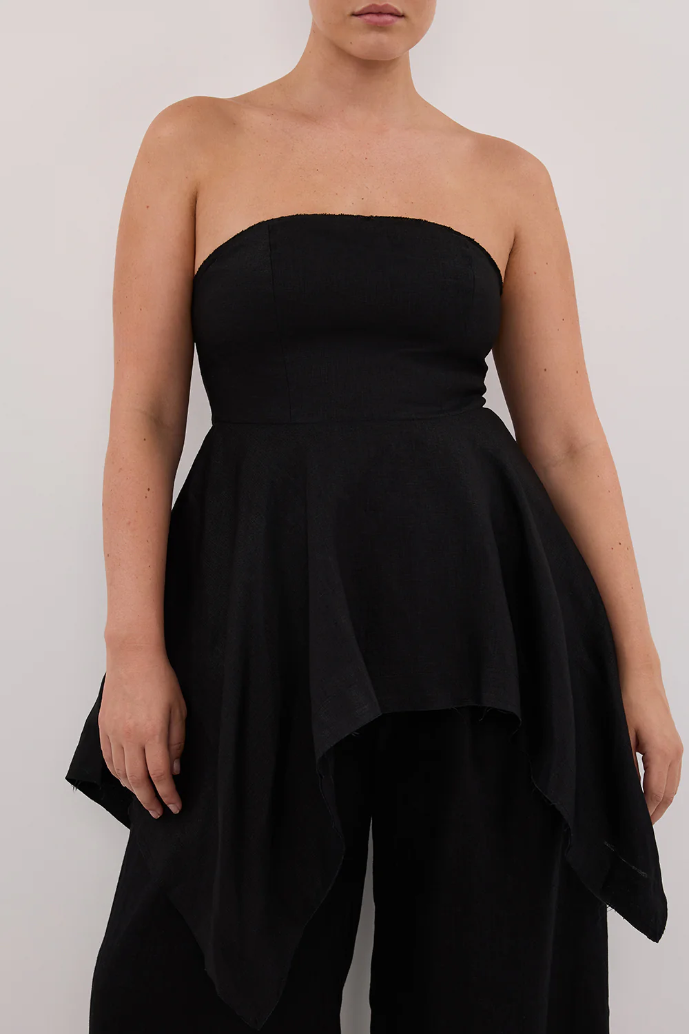 LUNA BLACK LINEN HANDKERCHIEF TOP - Gamepaces