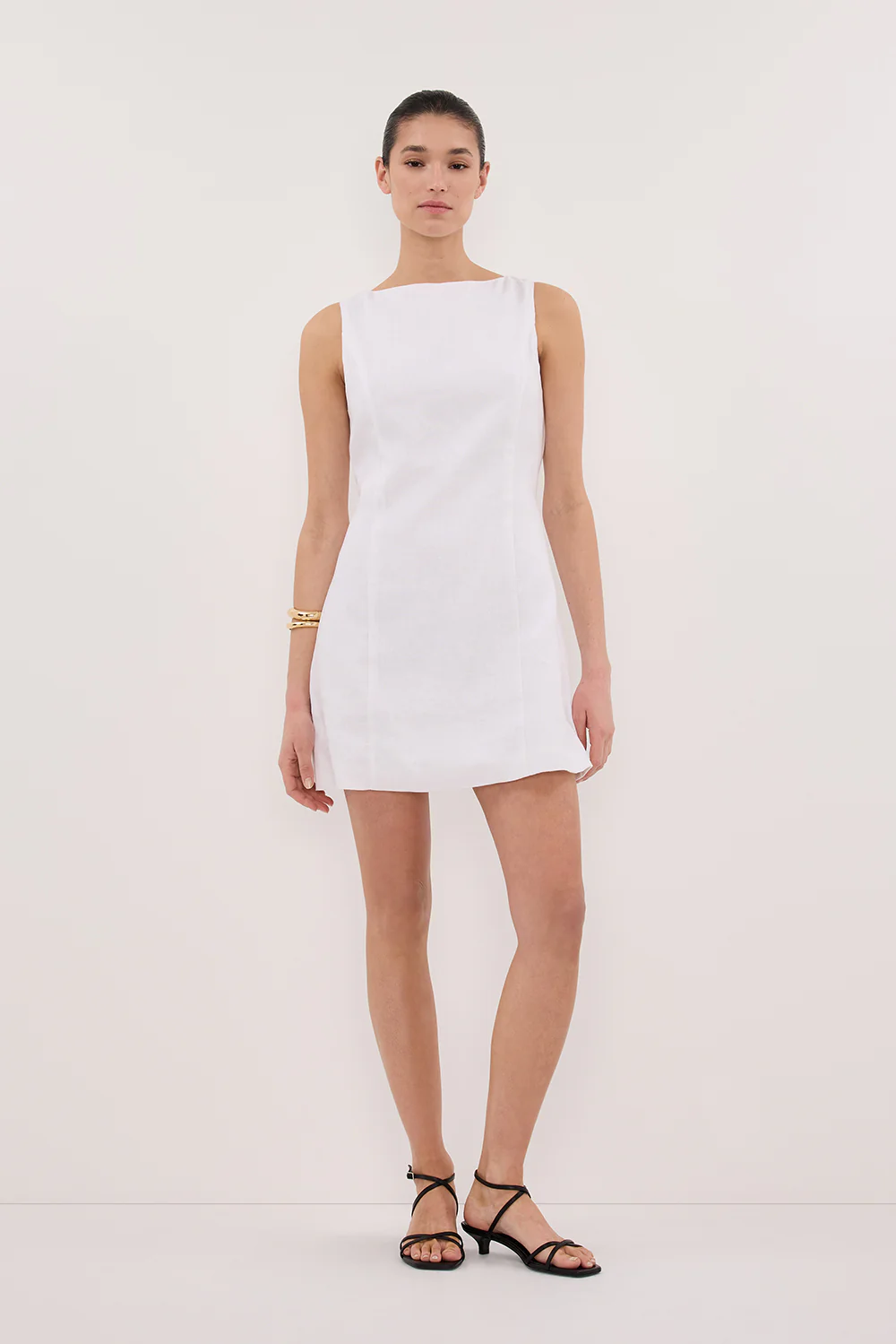 LACY WHITE SLEEVELESS LINEN MINI DRESS - Gamepaces