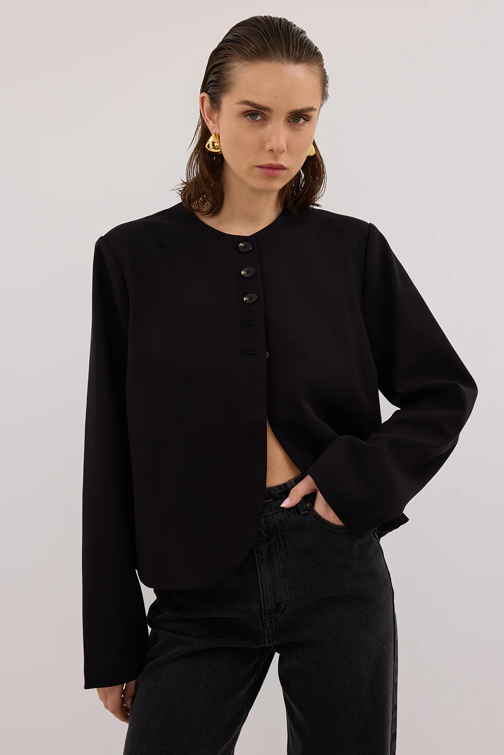 RYAN BLACK CROPPED BLAZER - Gamepaces