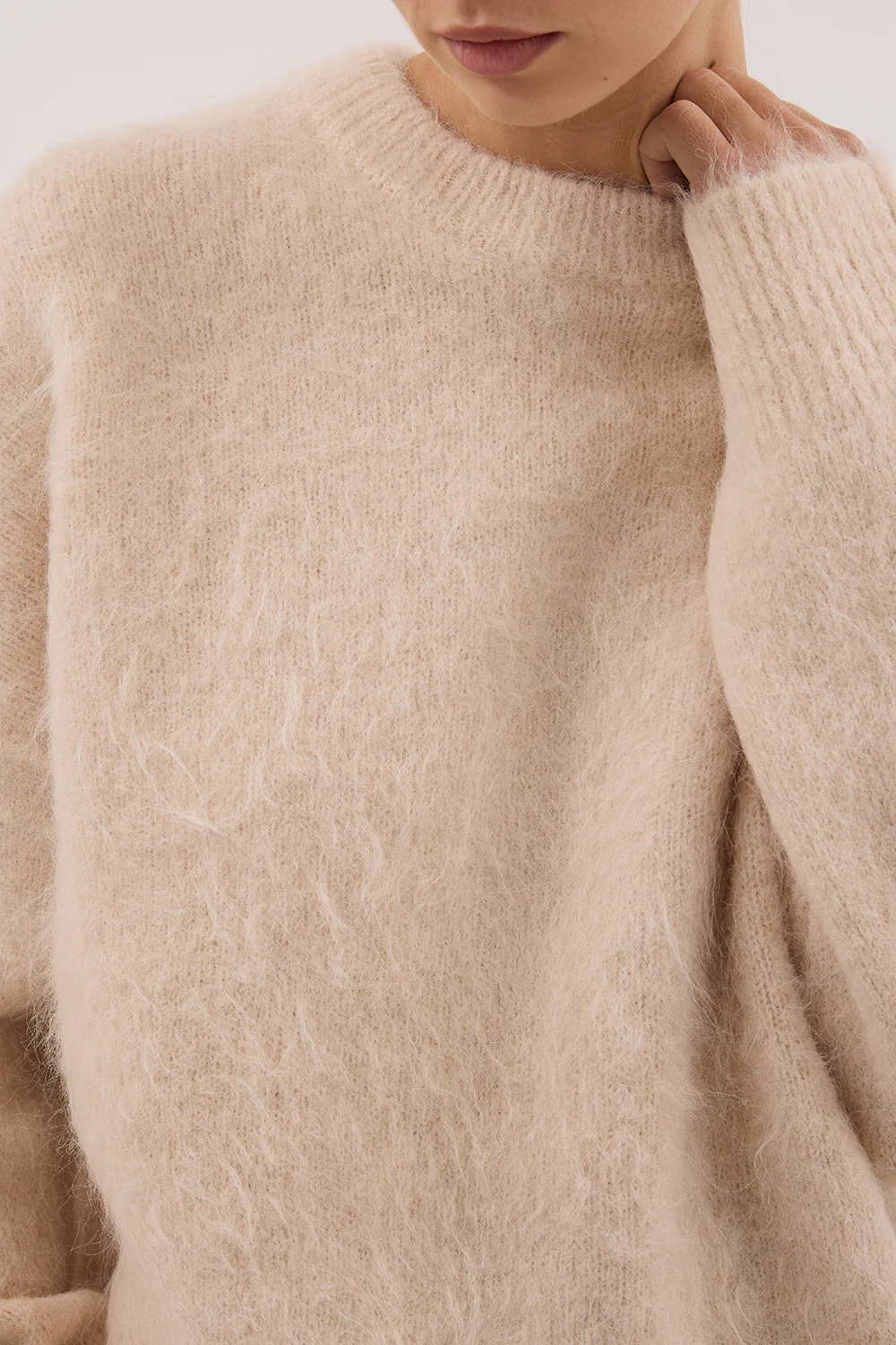 SALMA CREAM LONGLINE JUMPER - Gamepaces