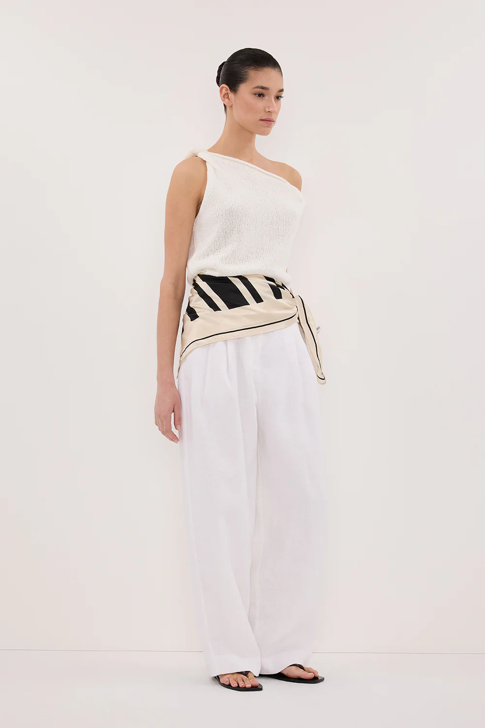 KARA OFF WHITE ASYM KNIT TOP - Gamepaces