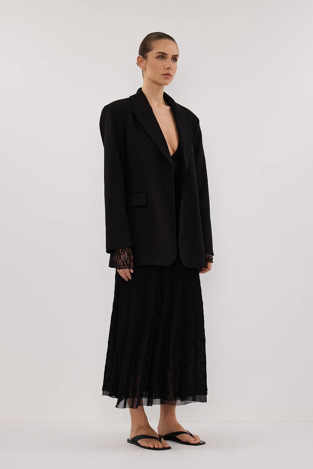 LIZZIE BLACK LACE LONG SLEEVE MAXI DRESS - Gamepaces