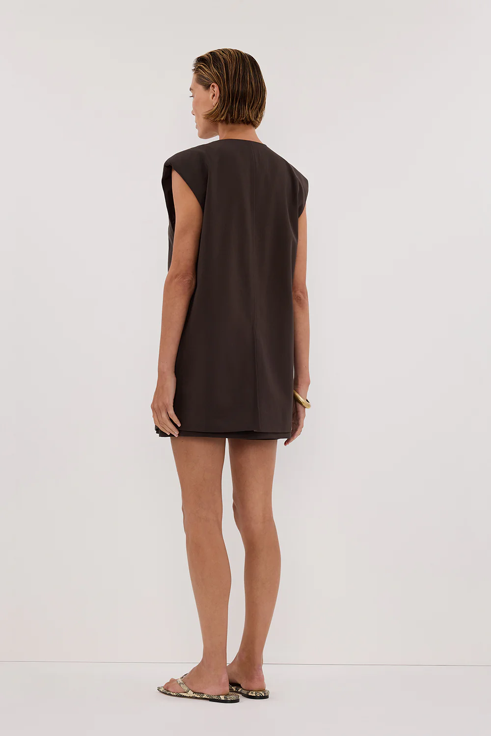 OLIVER BITTER CHOC OVERSIZED VEST - Gamepaces