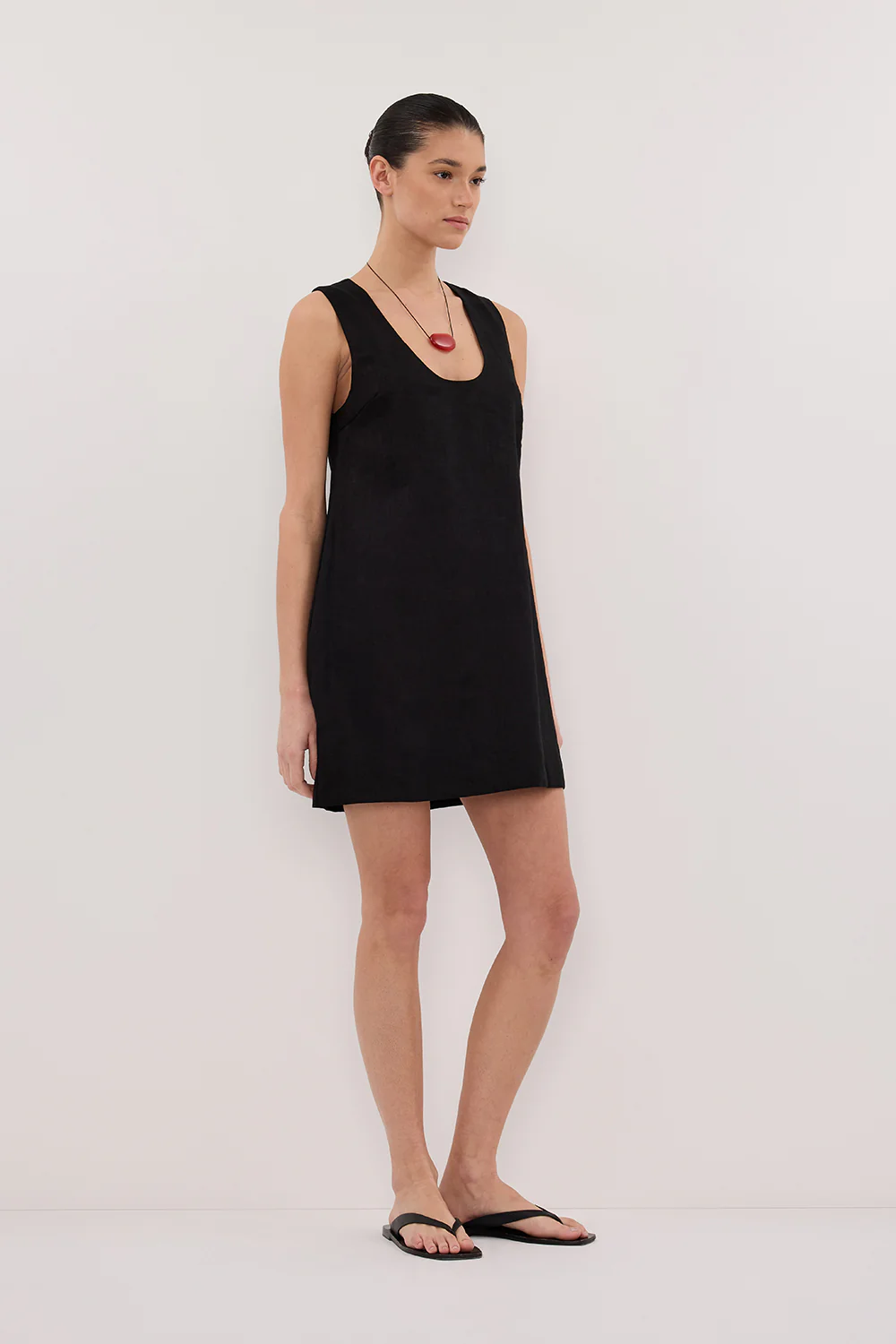 LOTUS BLACK LINEN MINI DRESS - Gamepaces