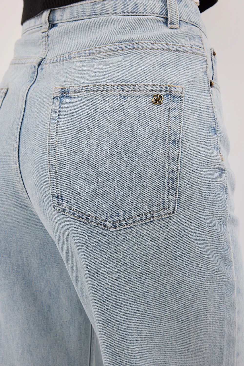 WESTIN LIGHT RINSE STRAIGHT JEAN - Gamepaces