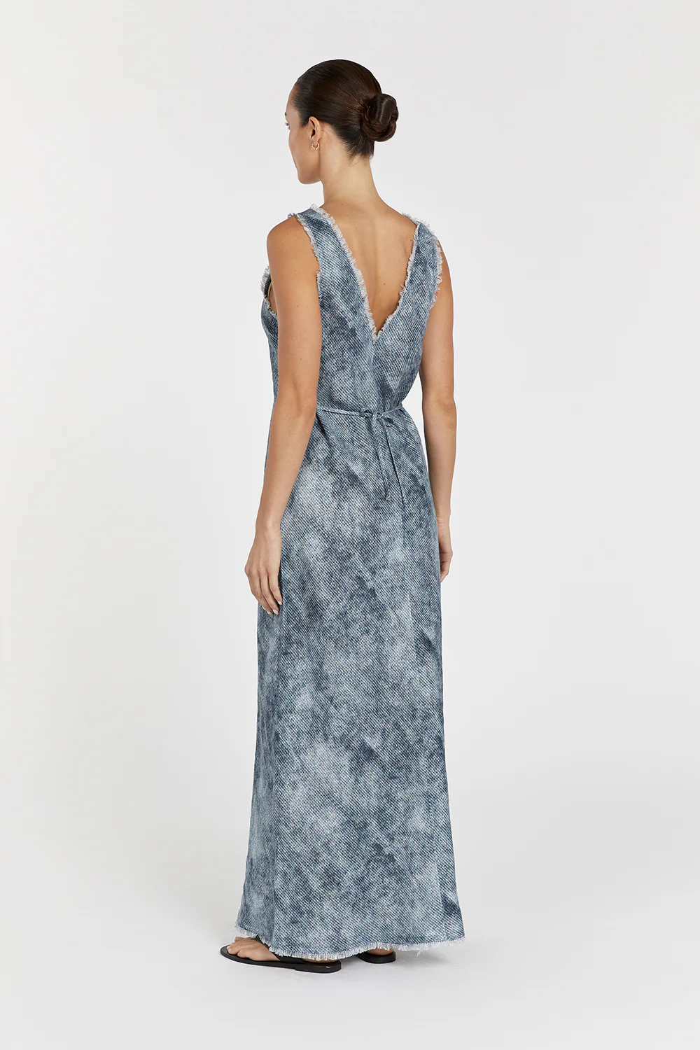 LEON LINEN V NECK SLIP DRESS - Gamepaces