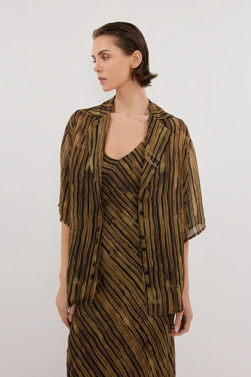 FLEUR DARK CHOCOLATE SHIRT - Gamepaces