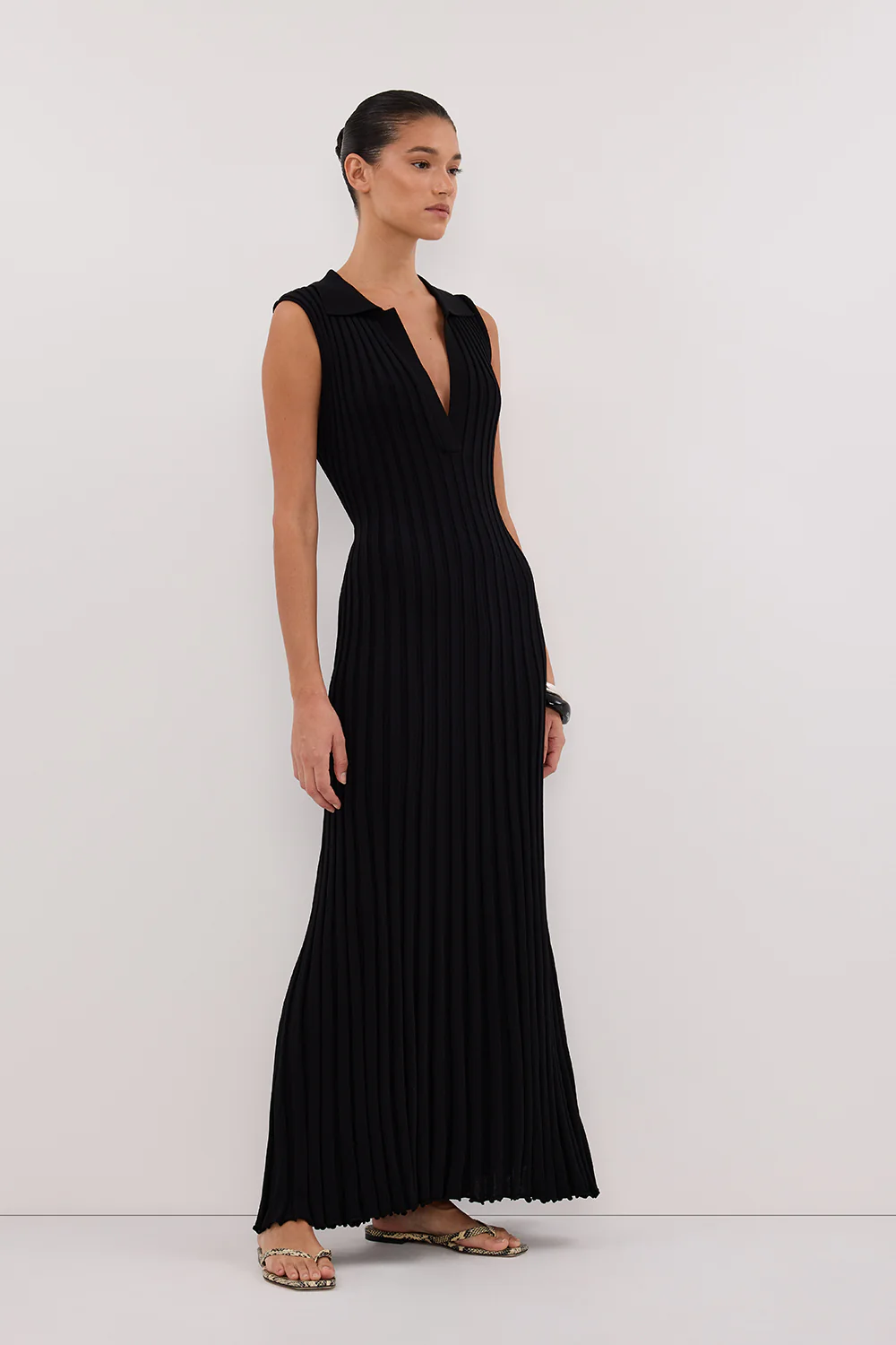 HAL BLACK SLEEVELESS KNIT MAXI DRESS - Gamepaces