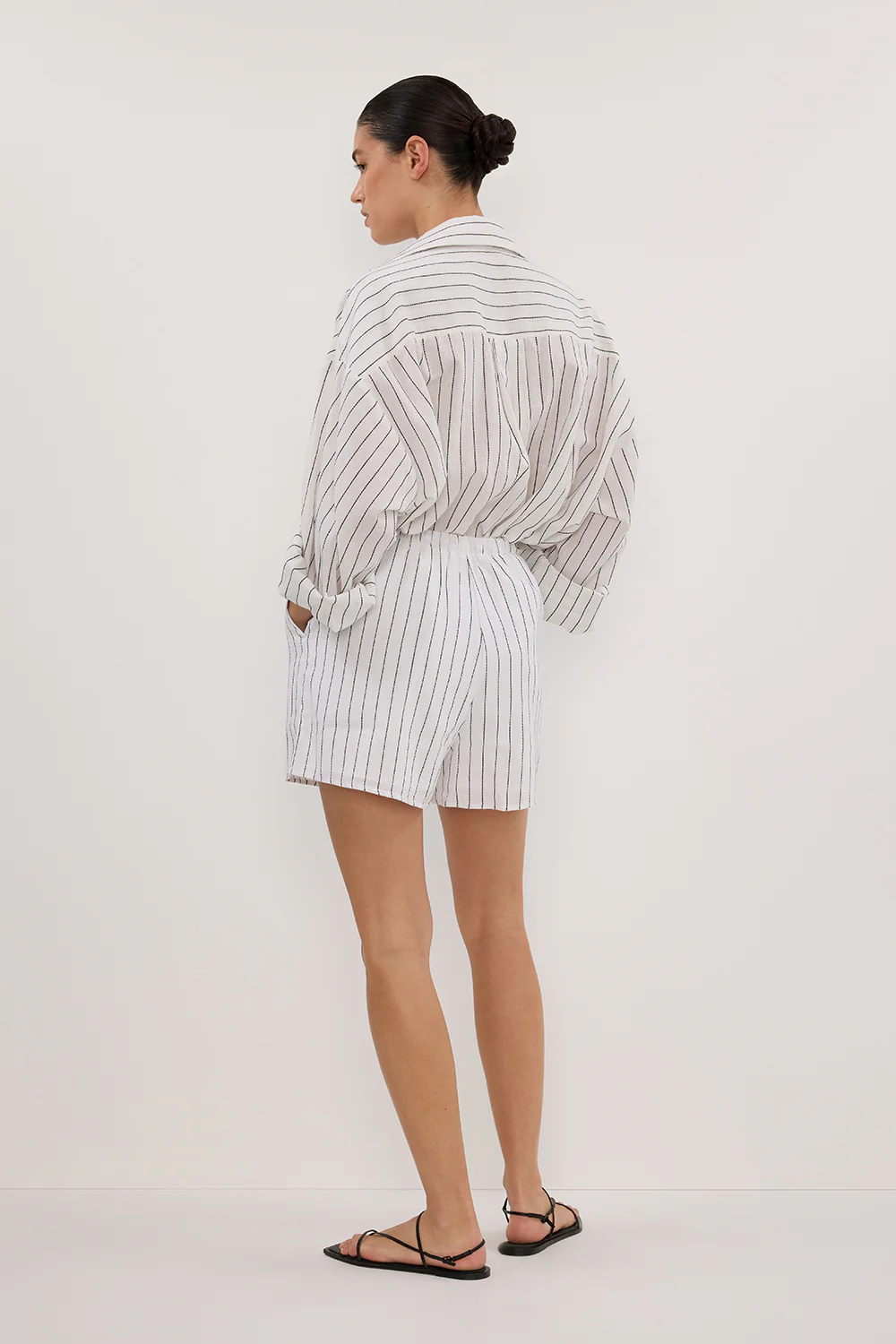 OLLIE WHITE STRIPE SHORT - Gamepaces