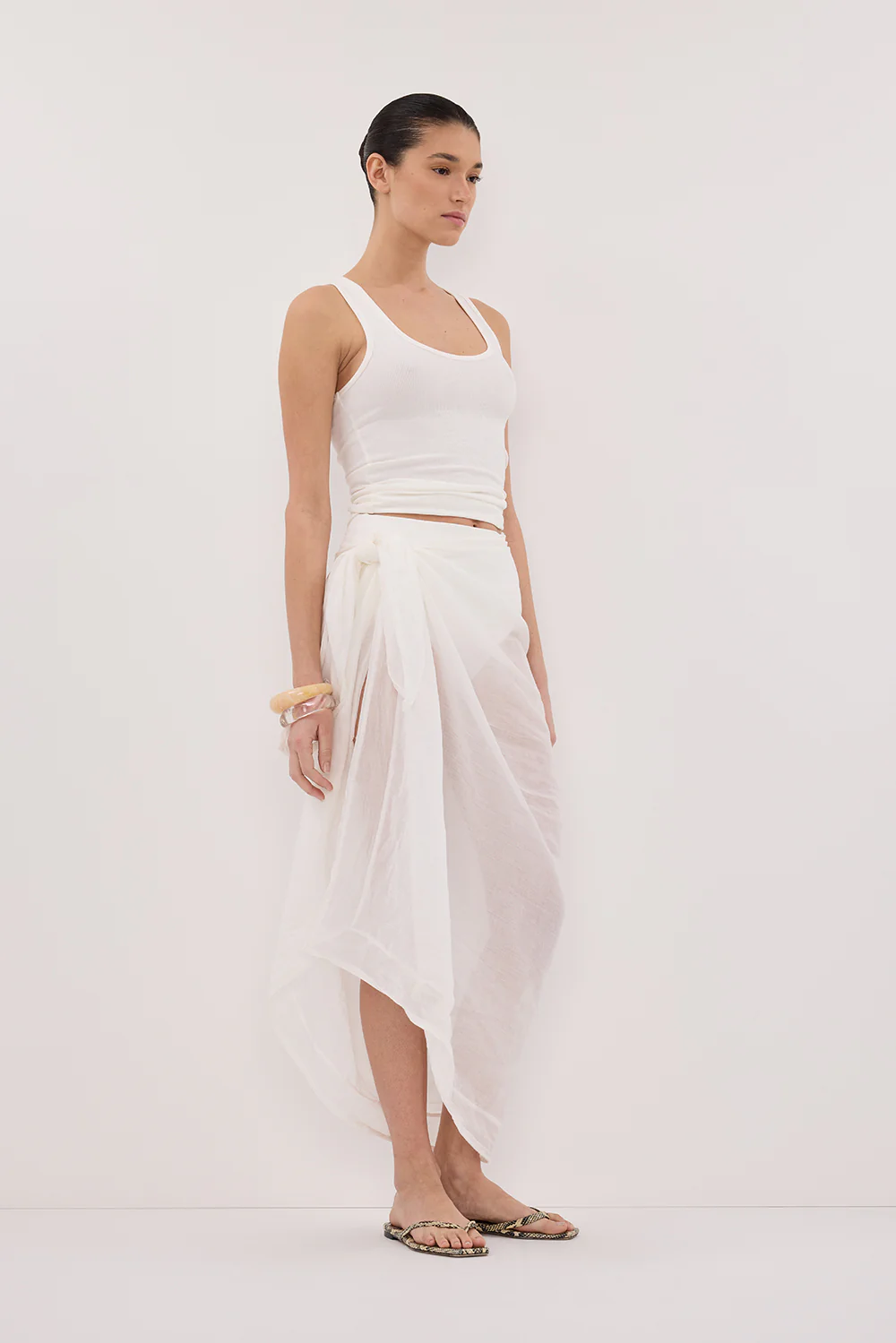 TROPEZ WHITE RAMIE SARONG - Gamepaces