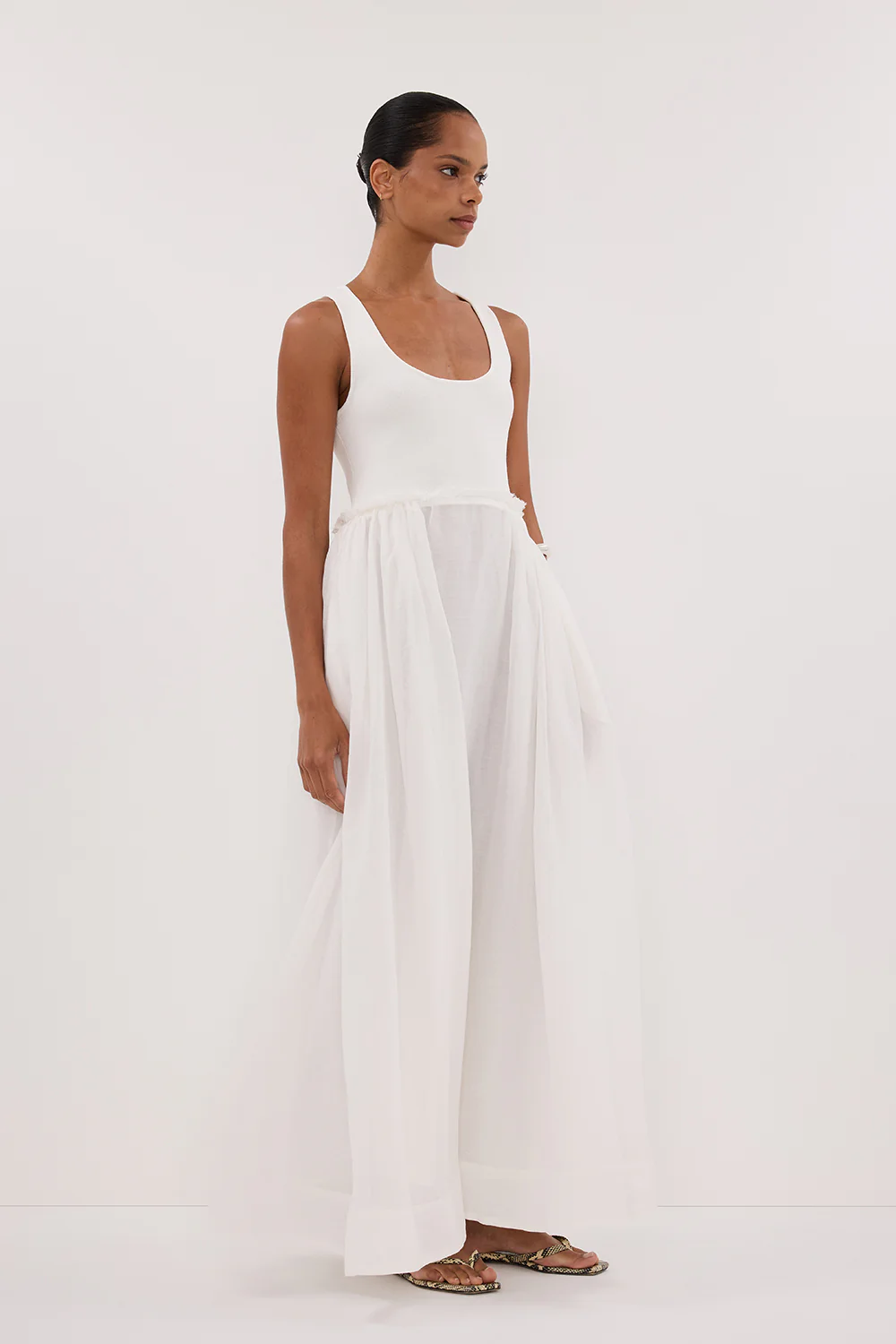 APRIL WHITE HYBRID KNIT MIDI DRESS - Gamepaces