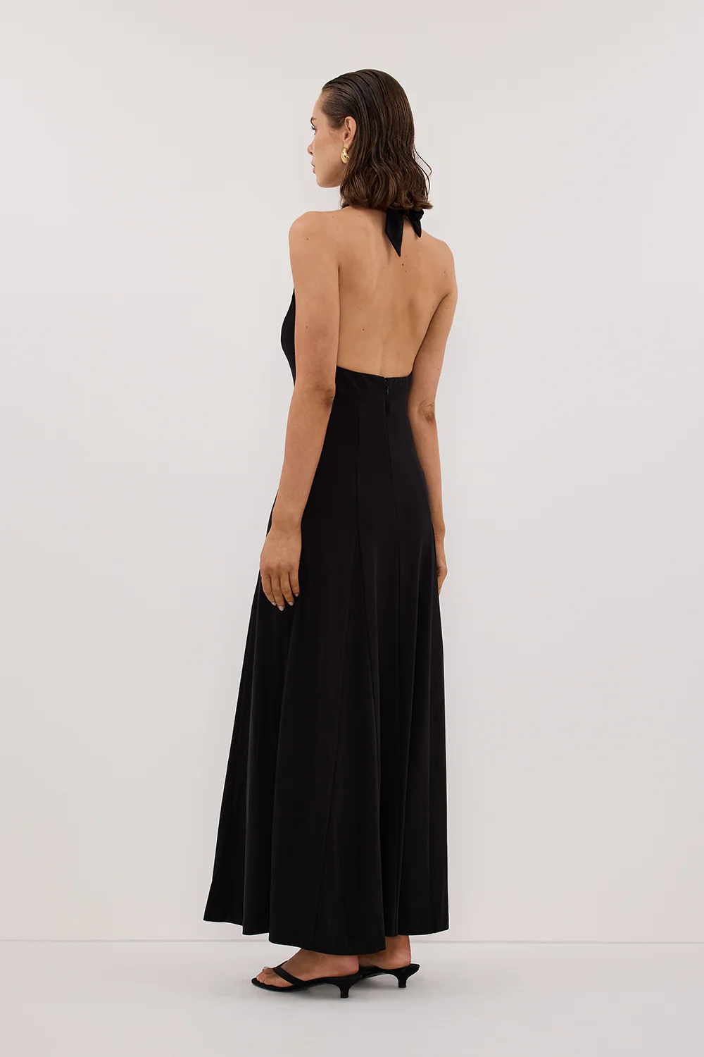 LYNN BLACK HALTER MIDI DRESS - Gamepaces