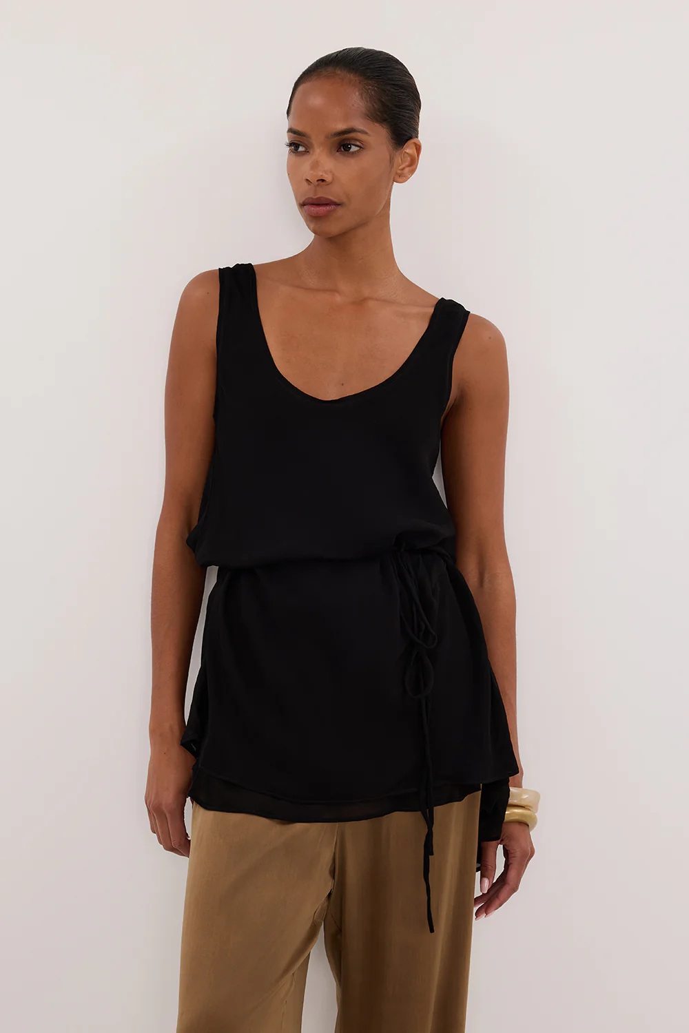 RUDI BLACK SLEEVELESS CAMI TOP - Gamepaces