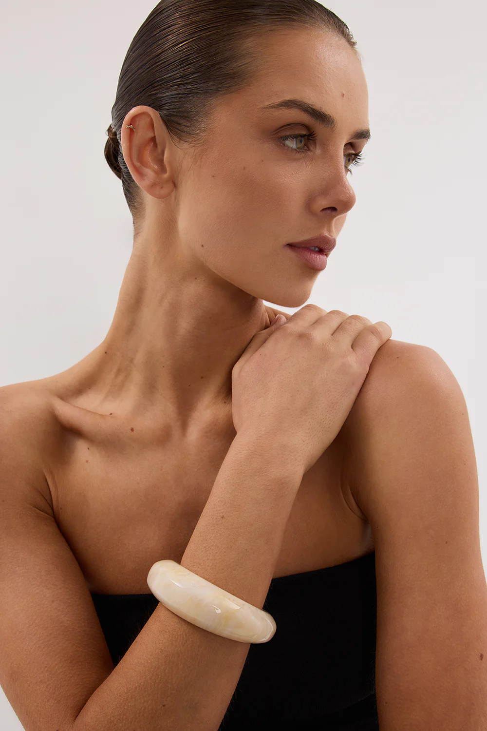 ANNA ROSSI HEIRLOOM BANGLE CREAM - Gamepaces