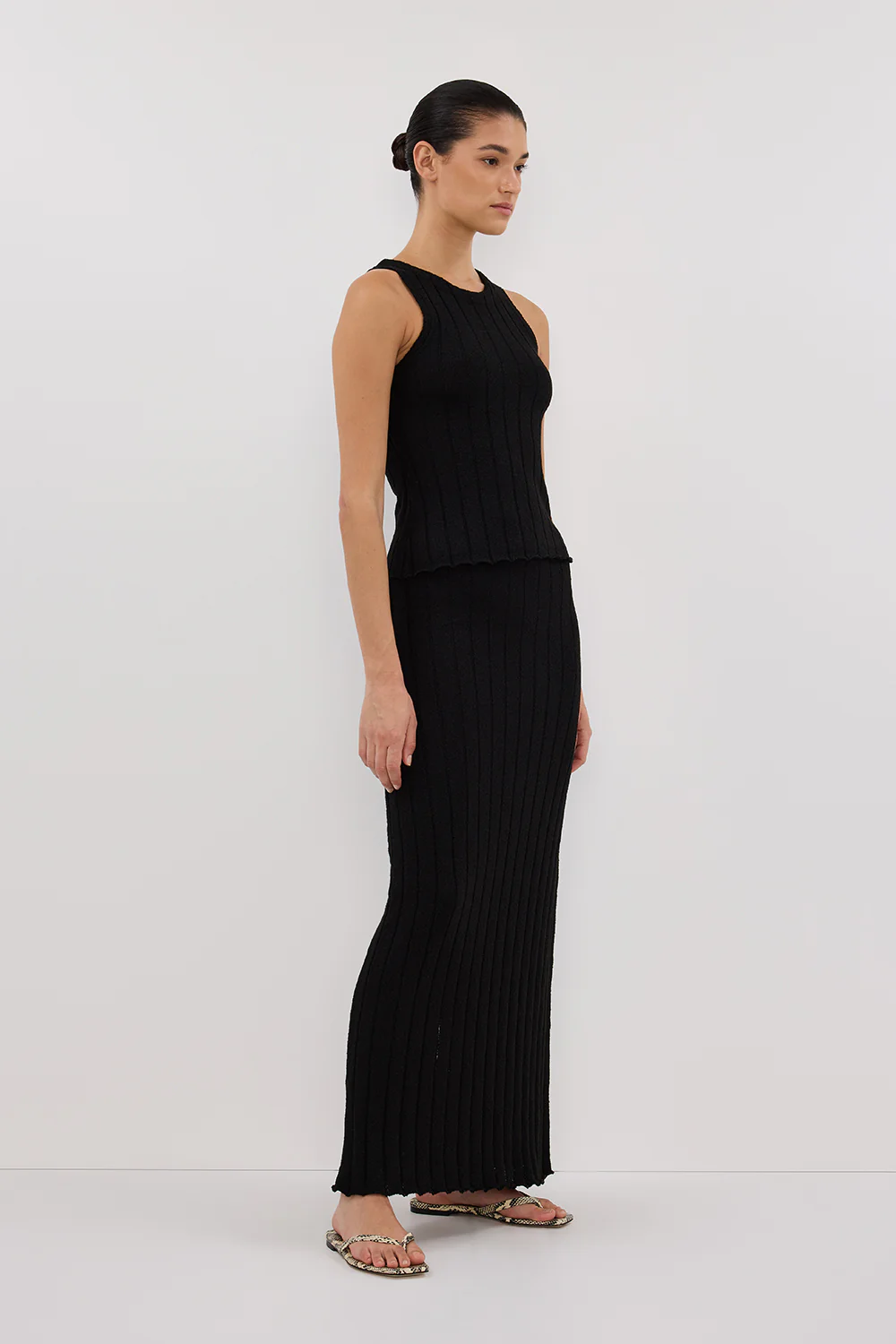 REM BLACK KNIT TOP - Gamepaces