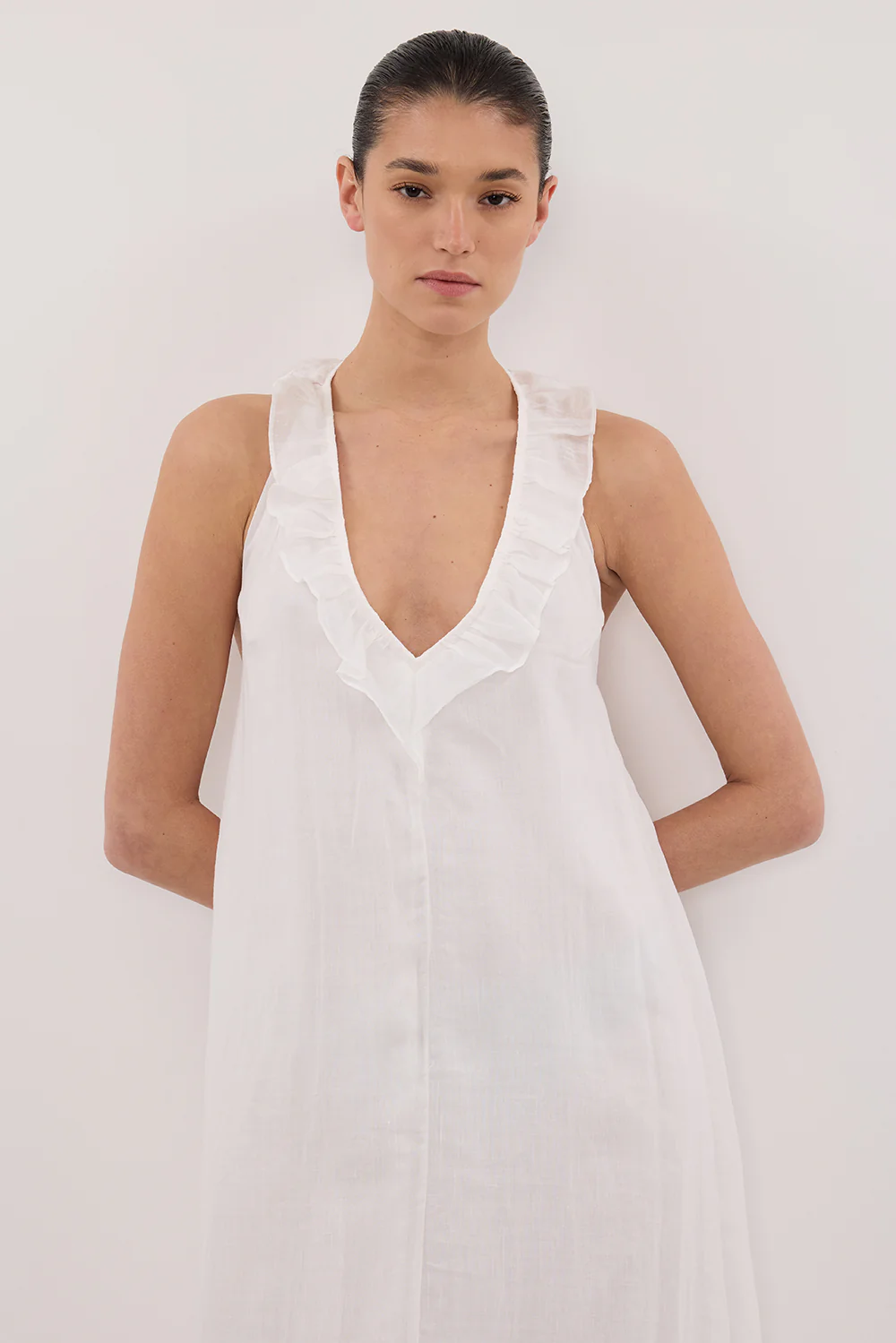 HAZEL WHITE RAMIE SLEEVELESS MIDI DRESS - Gamepaces