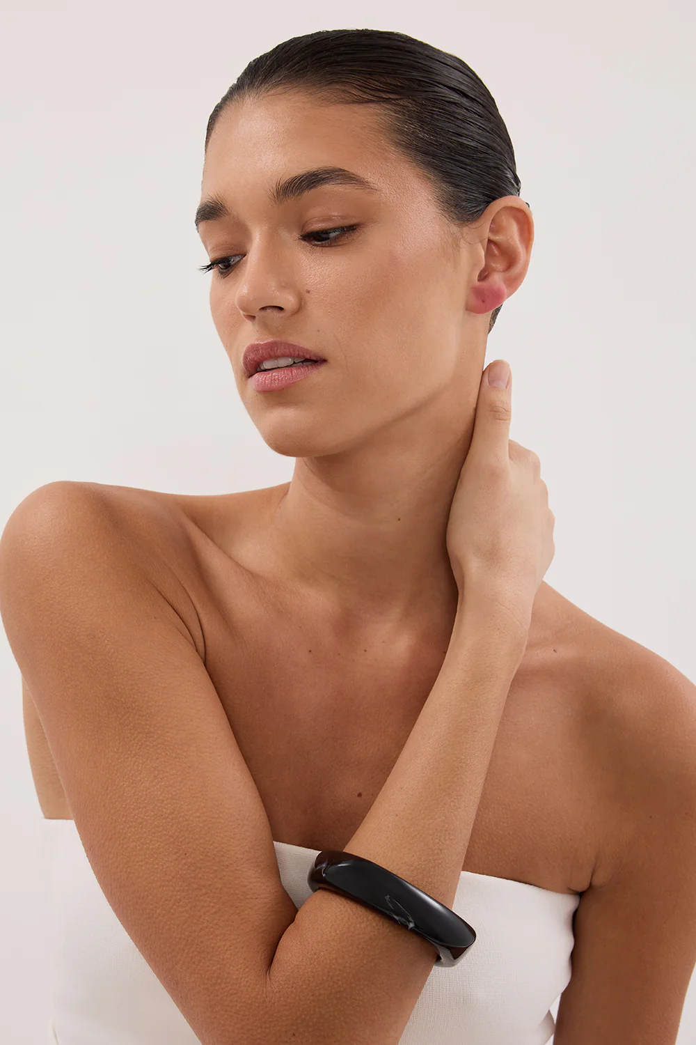 NOAH THE LABEL BLACK RESIN BANGLE - Gamepaces