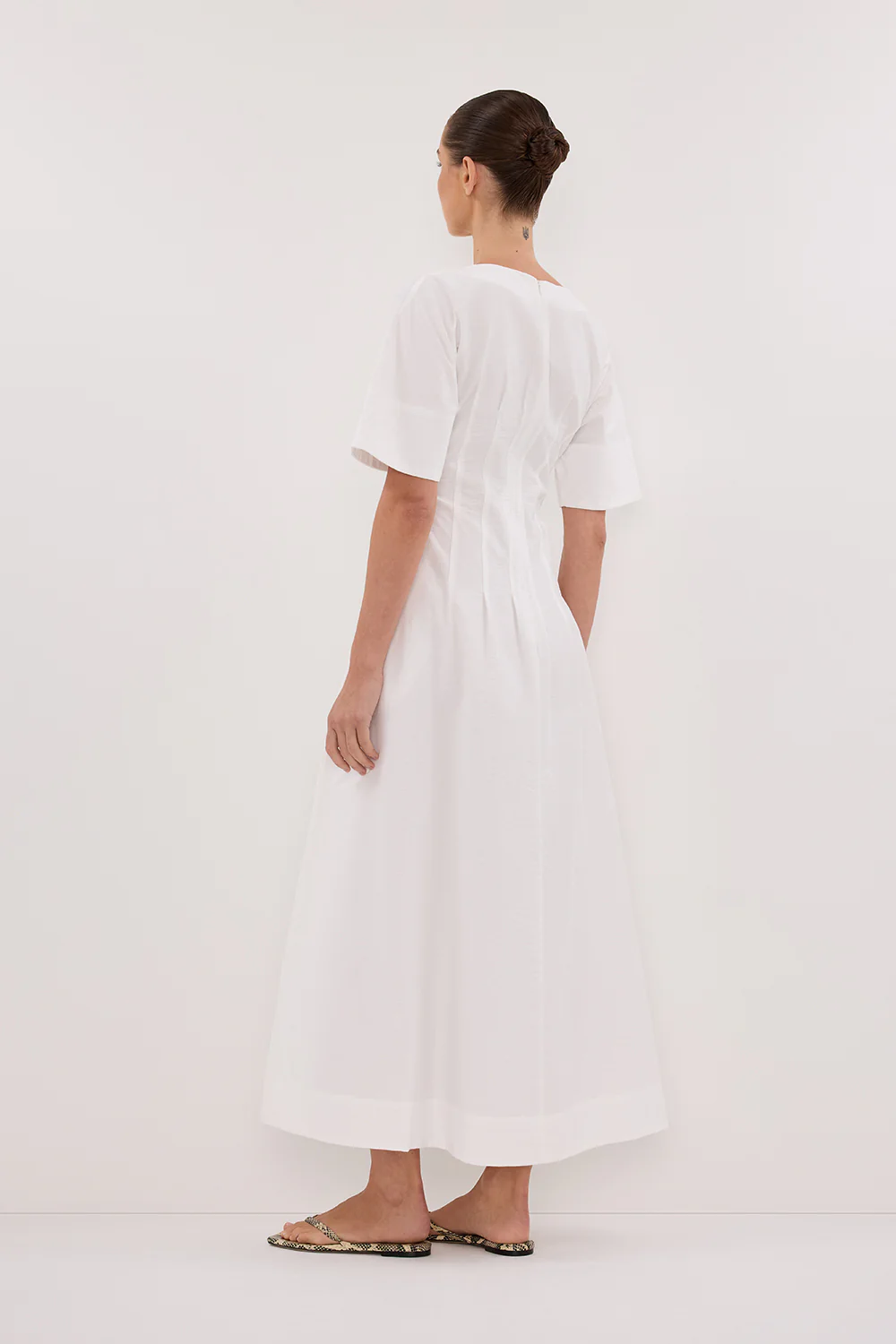 DAPHNE WHITE SLEEVED MIDI DRESS - Gamepaces