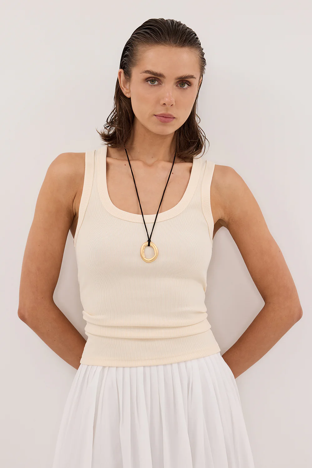CLARA SANDSTONE SCOOP NECK TANK TOP - Gamepaces