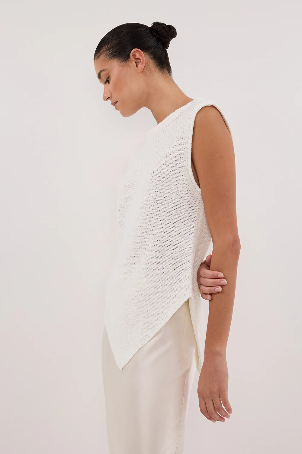 ALTHEA OFF WHITE ASYM KNIT TOP - Gamepaces