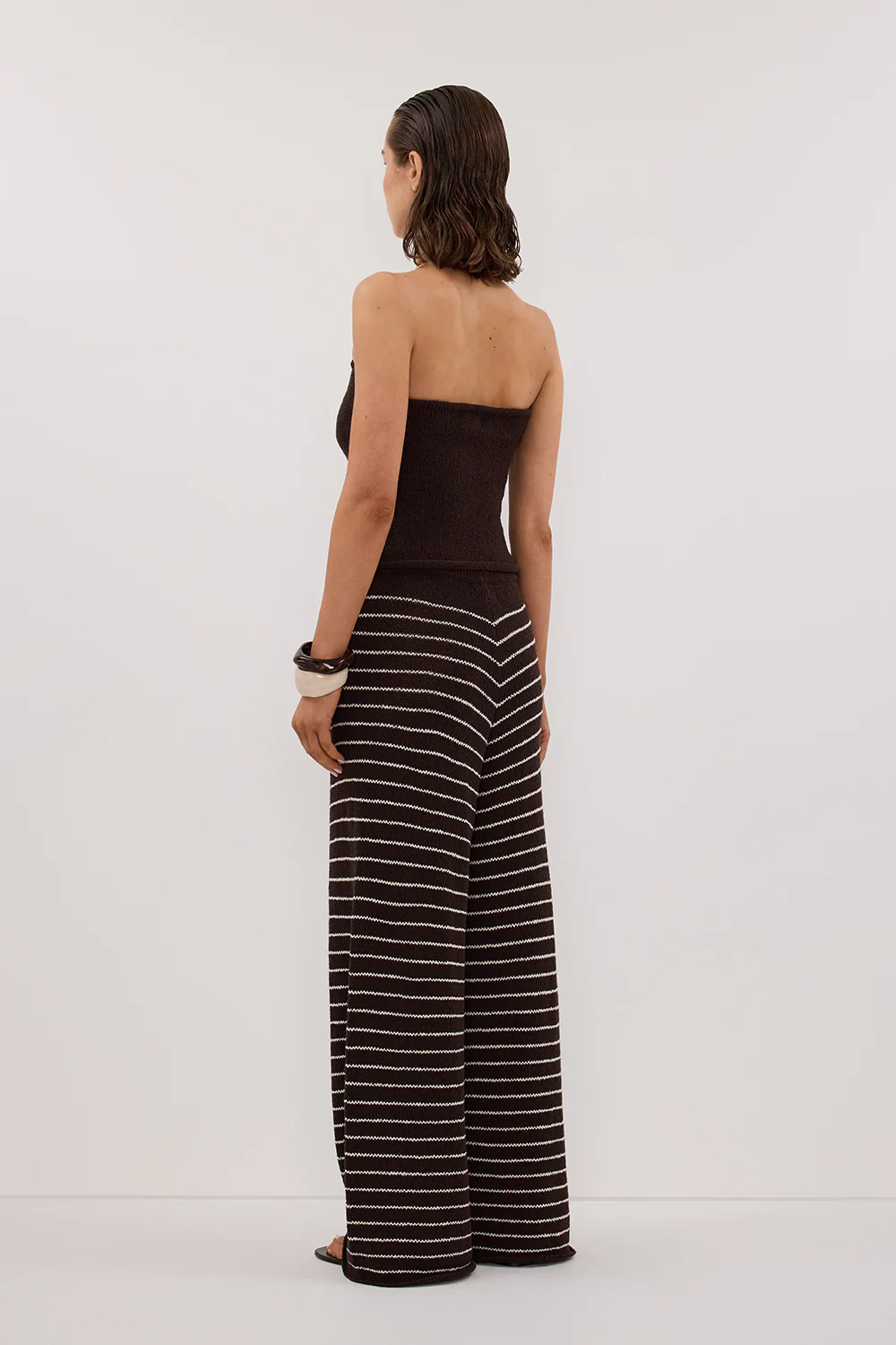 KARA CHOC STRAPLESS BANDEAU KNIT TOP - Gamepaces