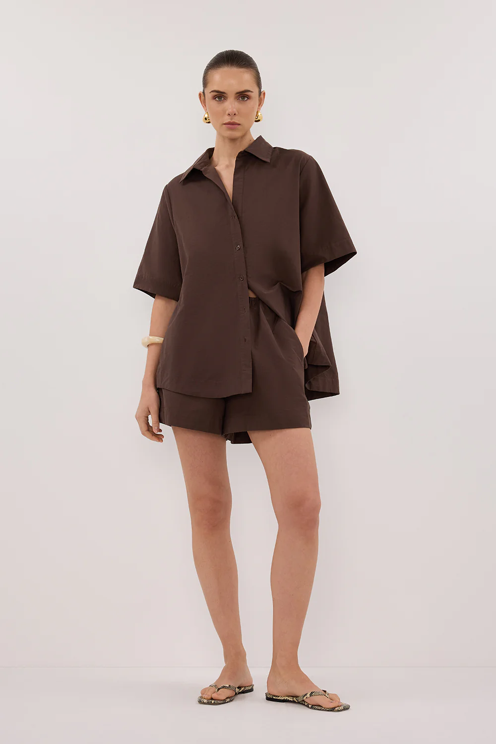 ELARA CHOCOLATE DRAWSTRING SHORT - Gamepaces