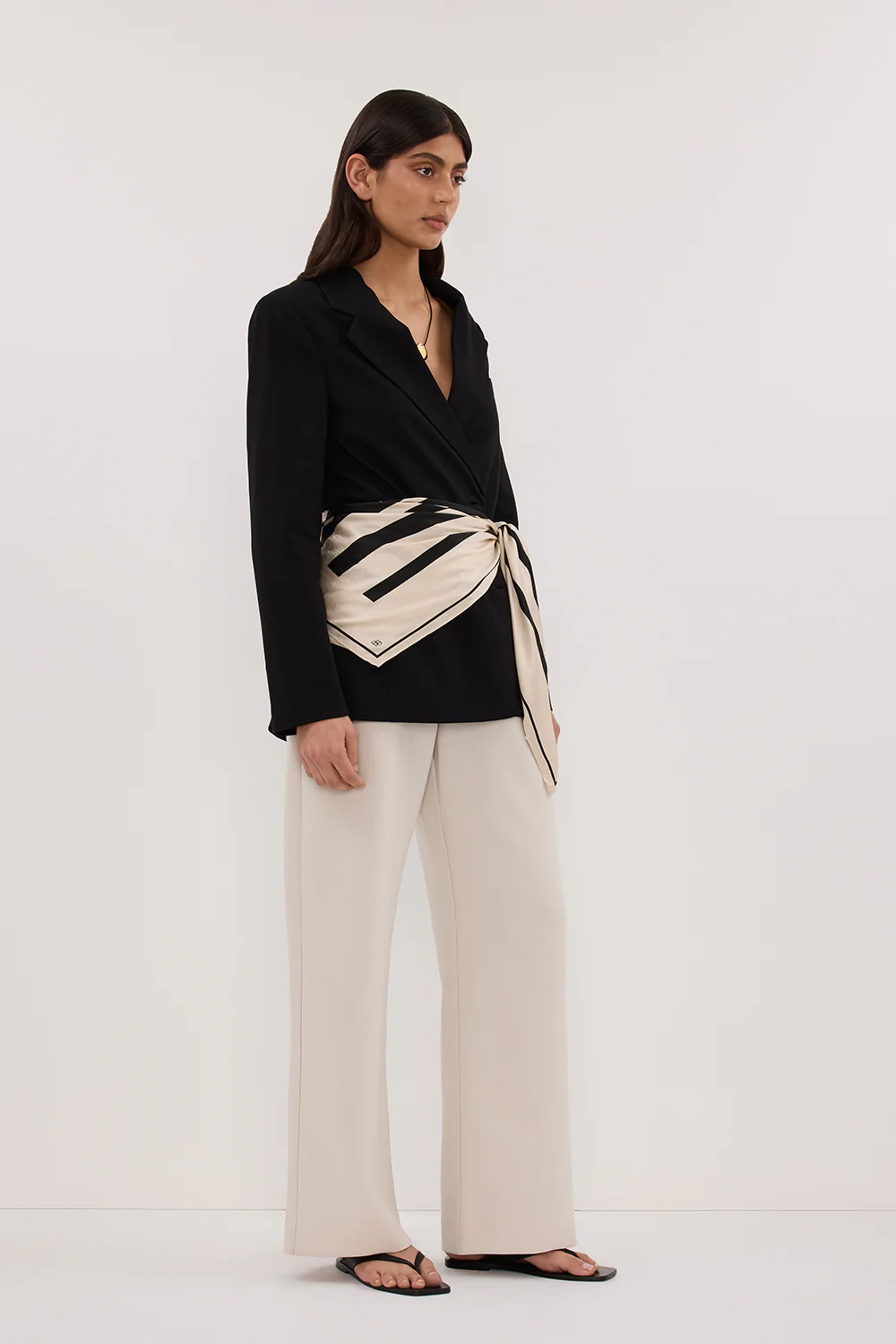 LIZA BLACK OVERSIZED BLAZER - Gamepaces