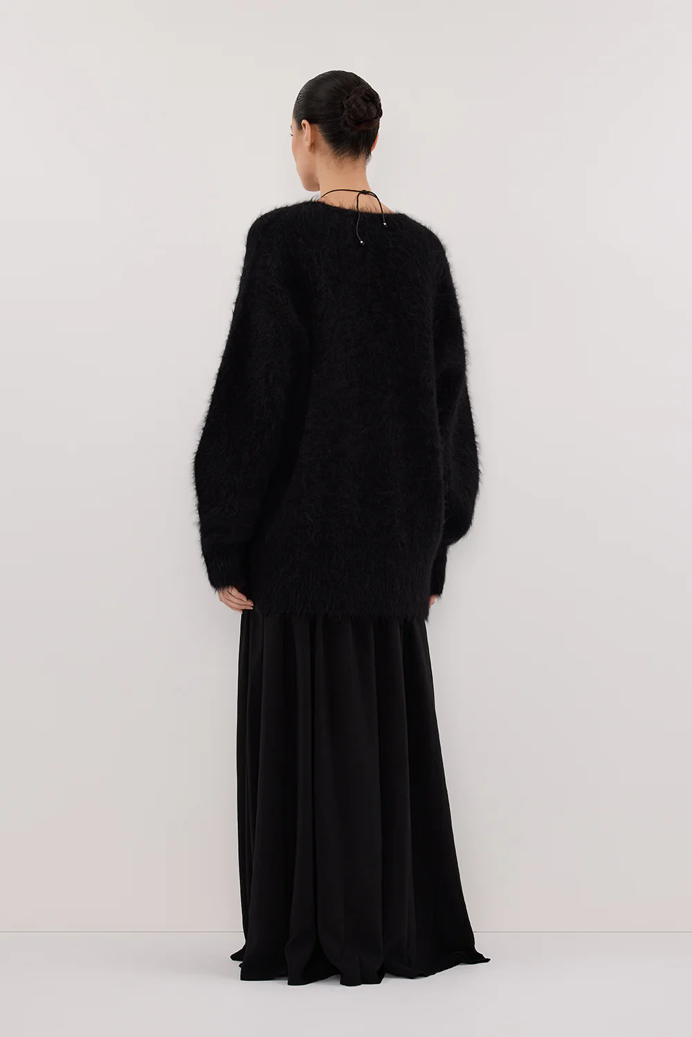 SIERRA BLACK TEXTURED MIDI SKIRT - Gamepaces