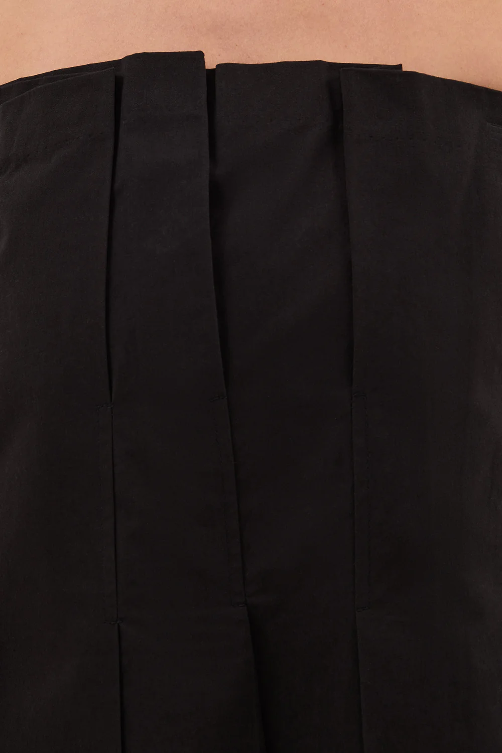 LILLY BLACK PLEATED STRAPLESS TOP - Gamepaces