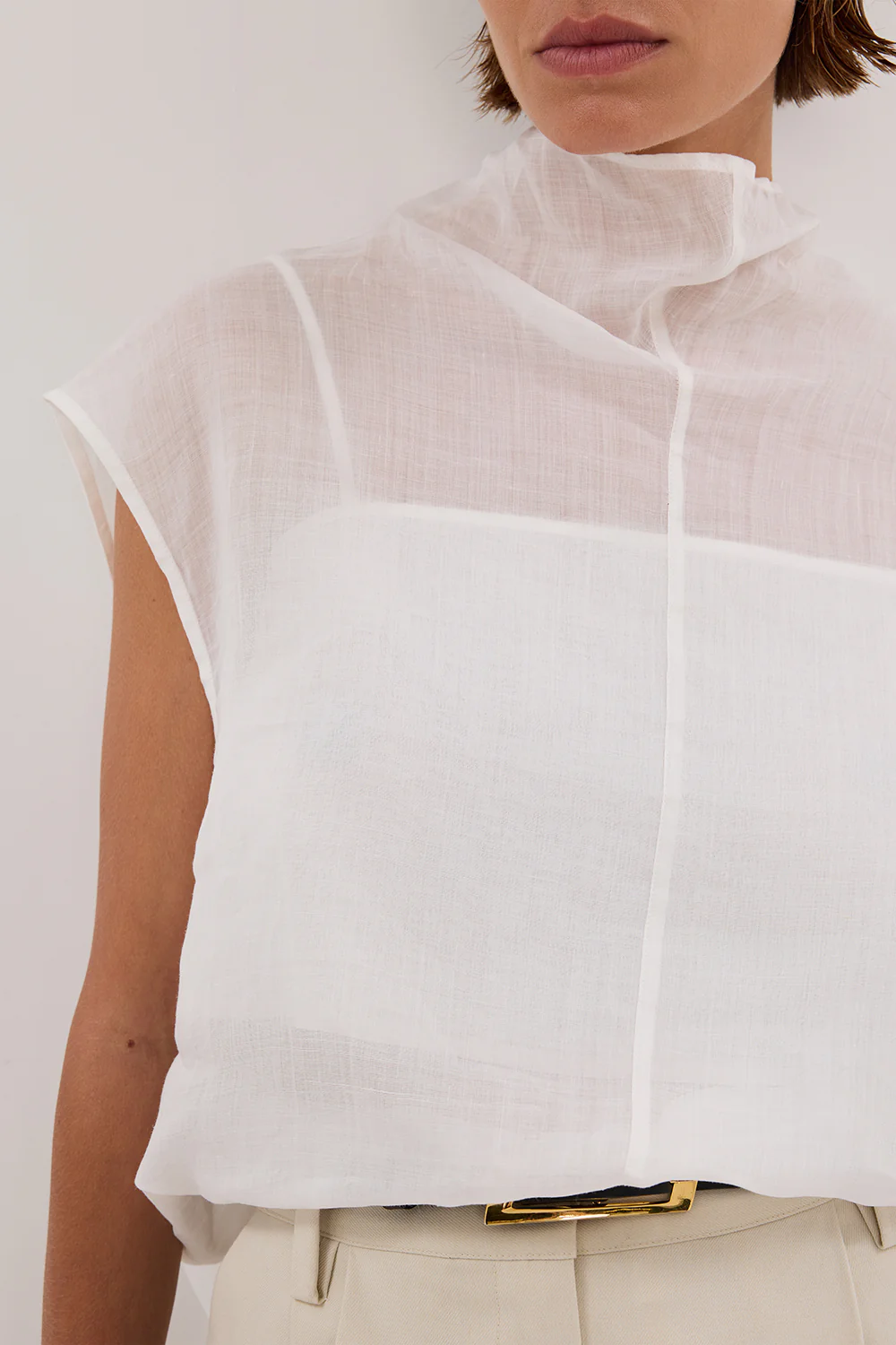 CARMEL WHITE RAMIE FUNNEL NECK TOP - Gamepaces