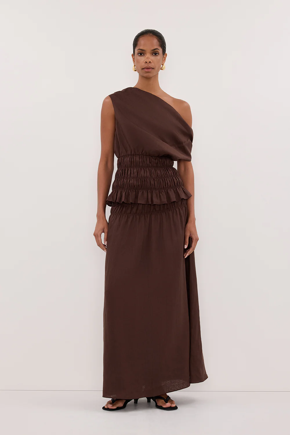 MAIA COCOA SLEEVELESS LINEN SHIRRED TOP - Gamepaces